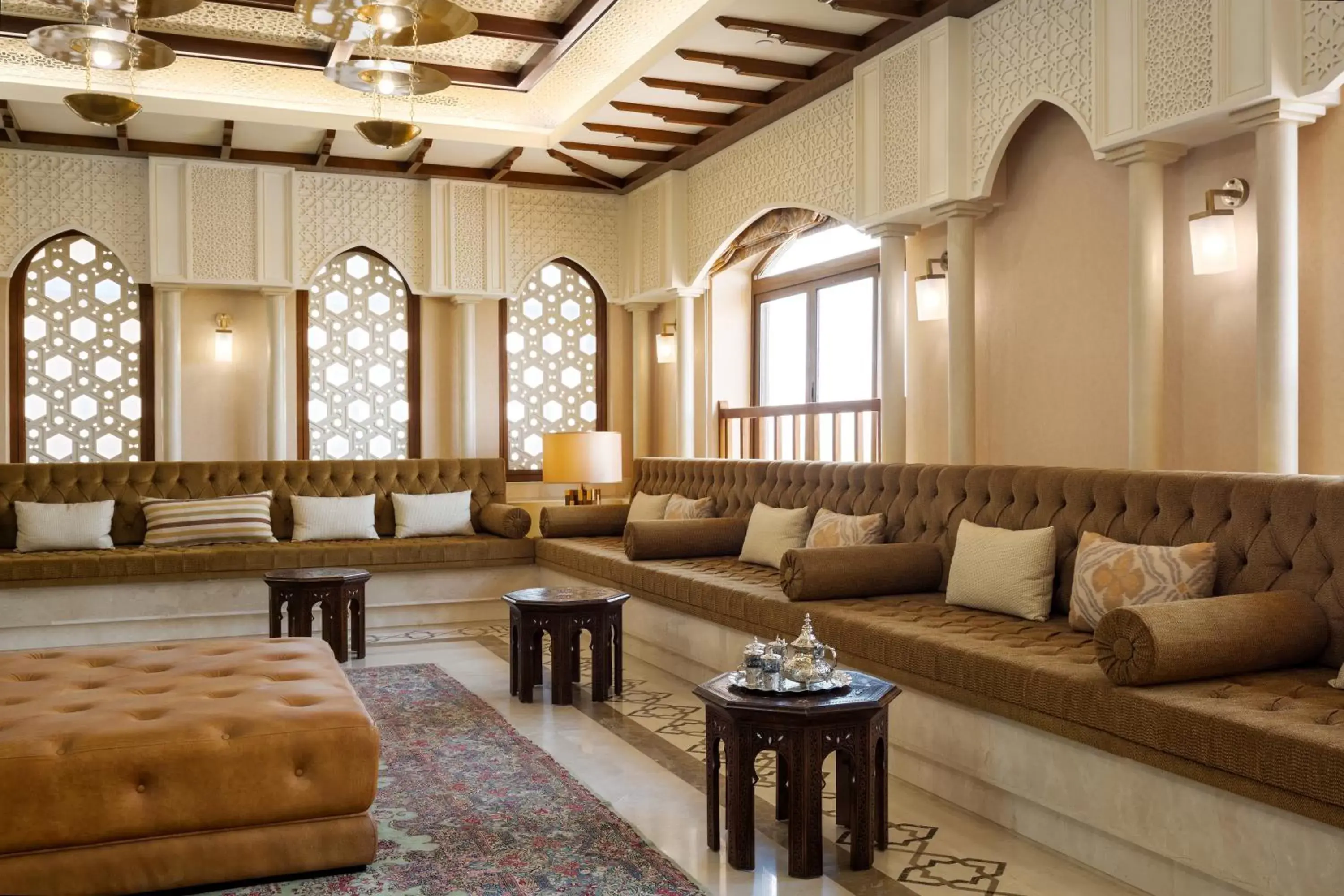 Restaurant/places to eat, Seating Area in InterContinental Durrat Al Riyadh Resort & Spa, an IHG Hotel