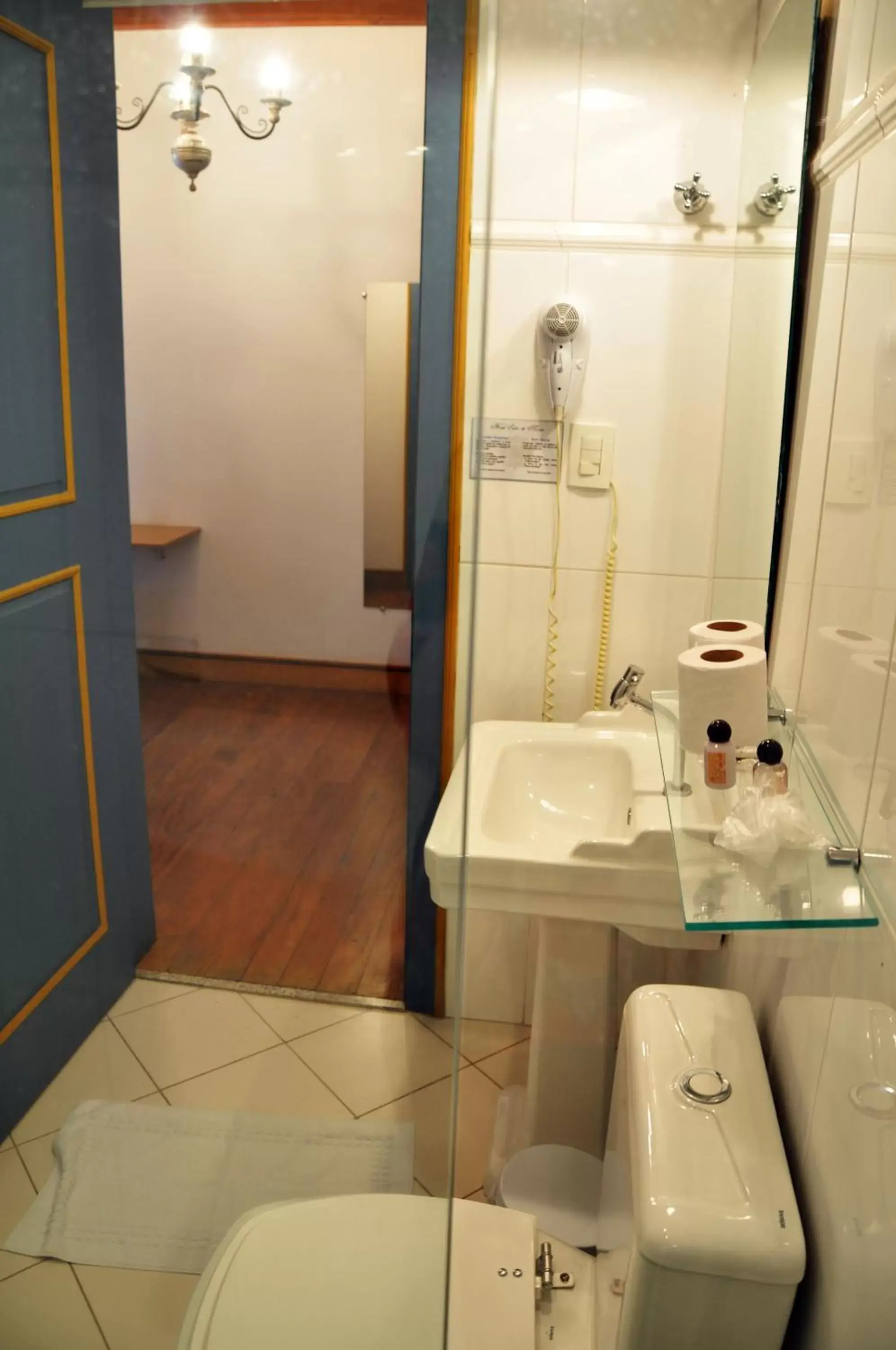 Street view, Bathroom in Hotel Solar de Maria