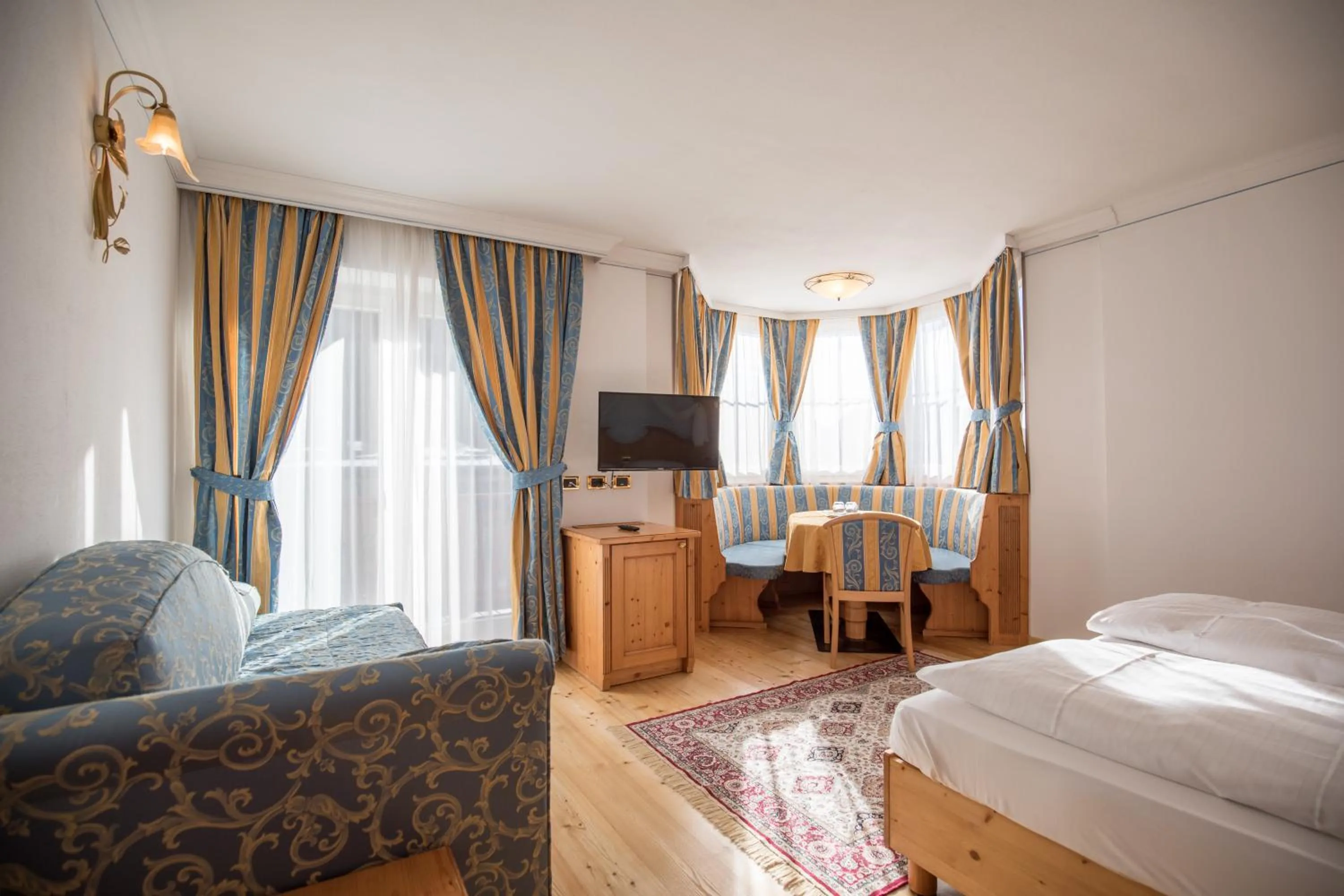 TV and multimedia, Bed in Hotel Chalet all'Imperatore