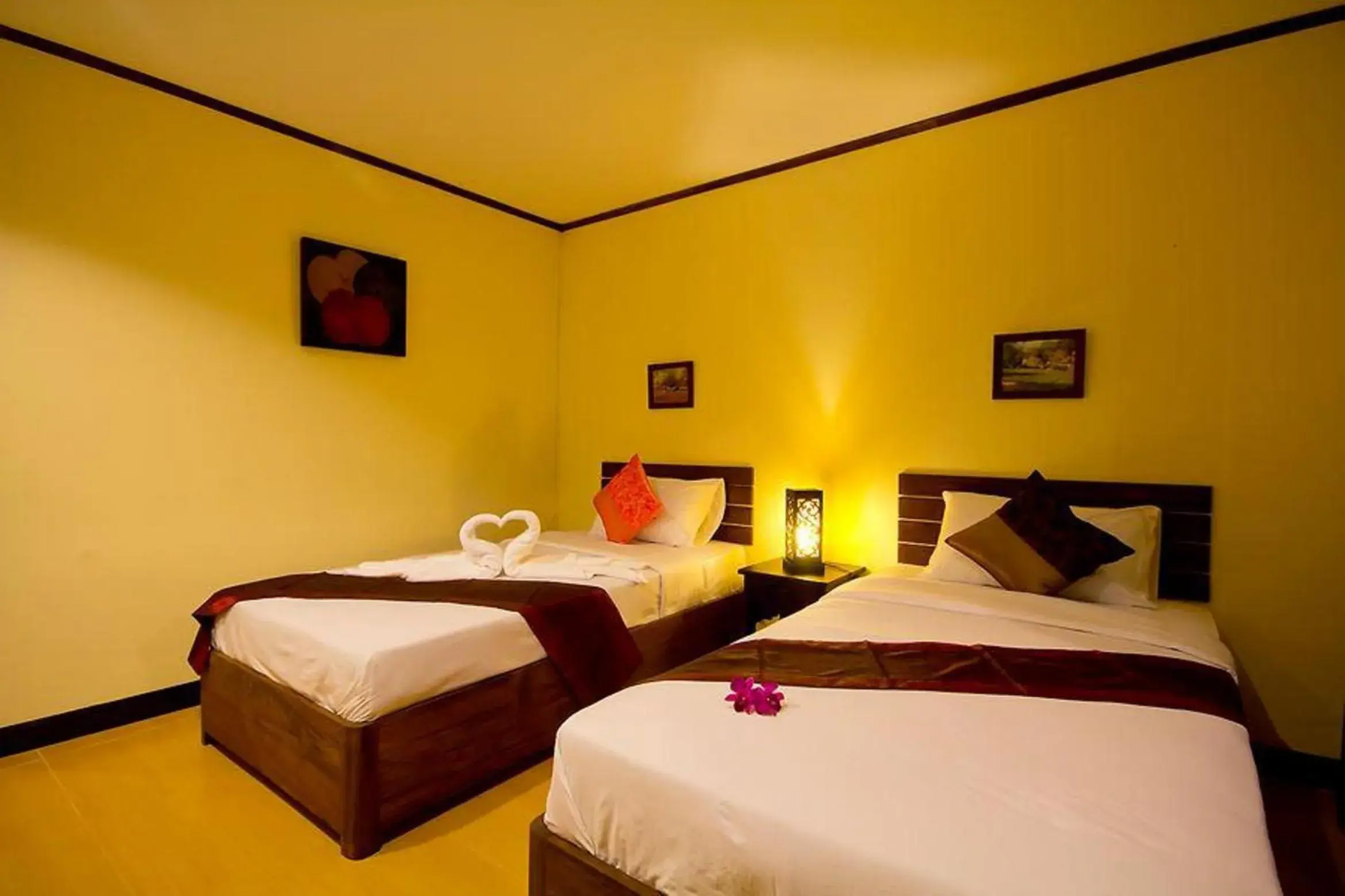 Photo of the whole room, Bed in The Sylvana Pai Hotel