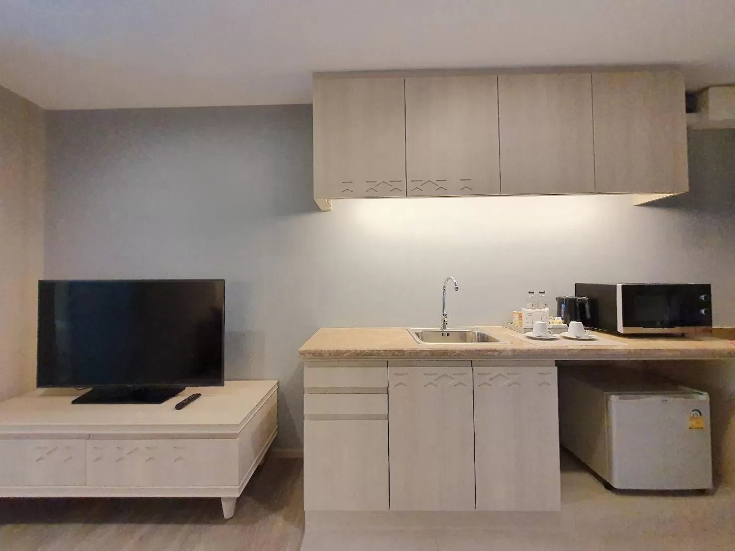 oven in Ana Park Residence