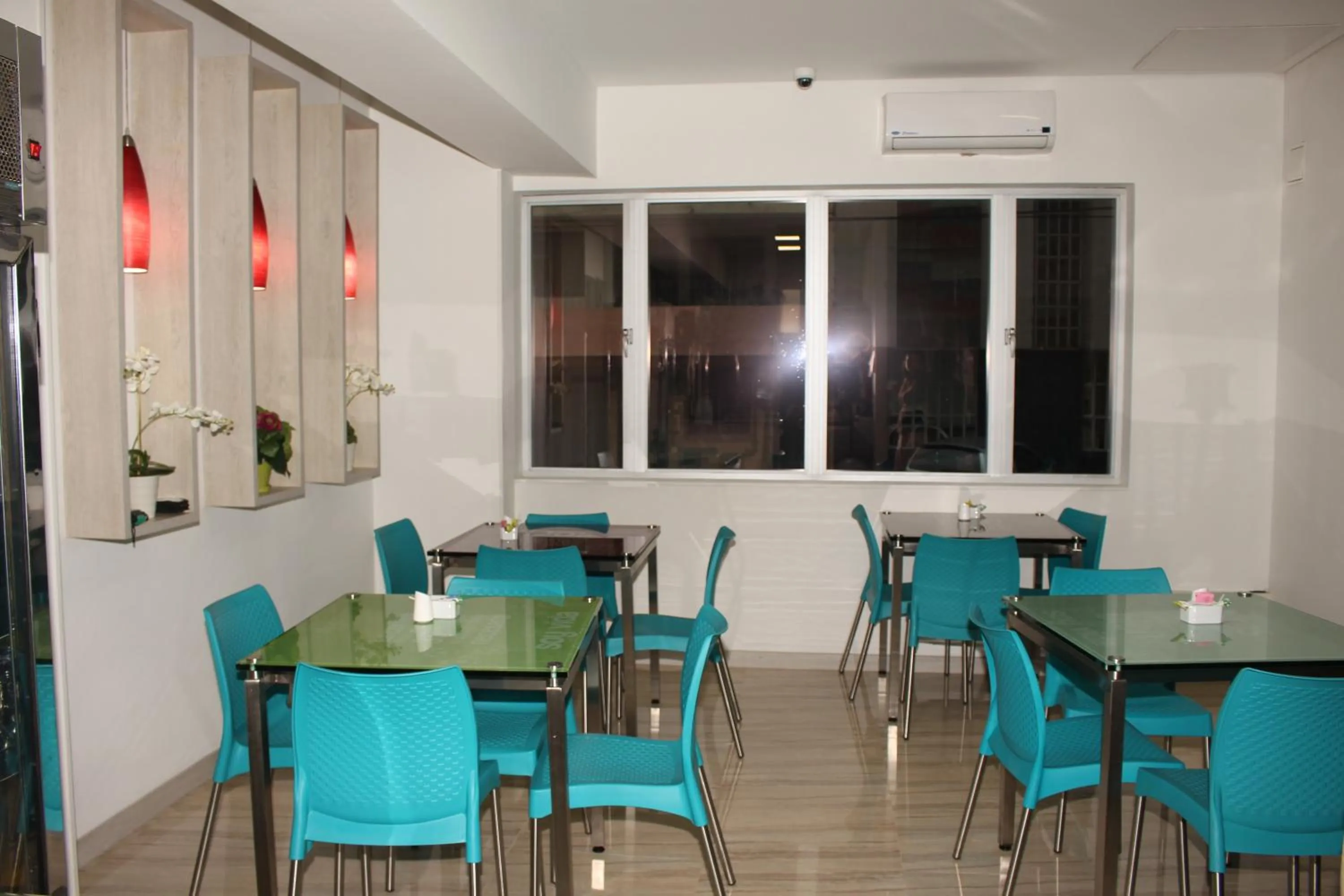 Restaurant/places to eat in Hotel Sixtina Plaza Medellin