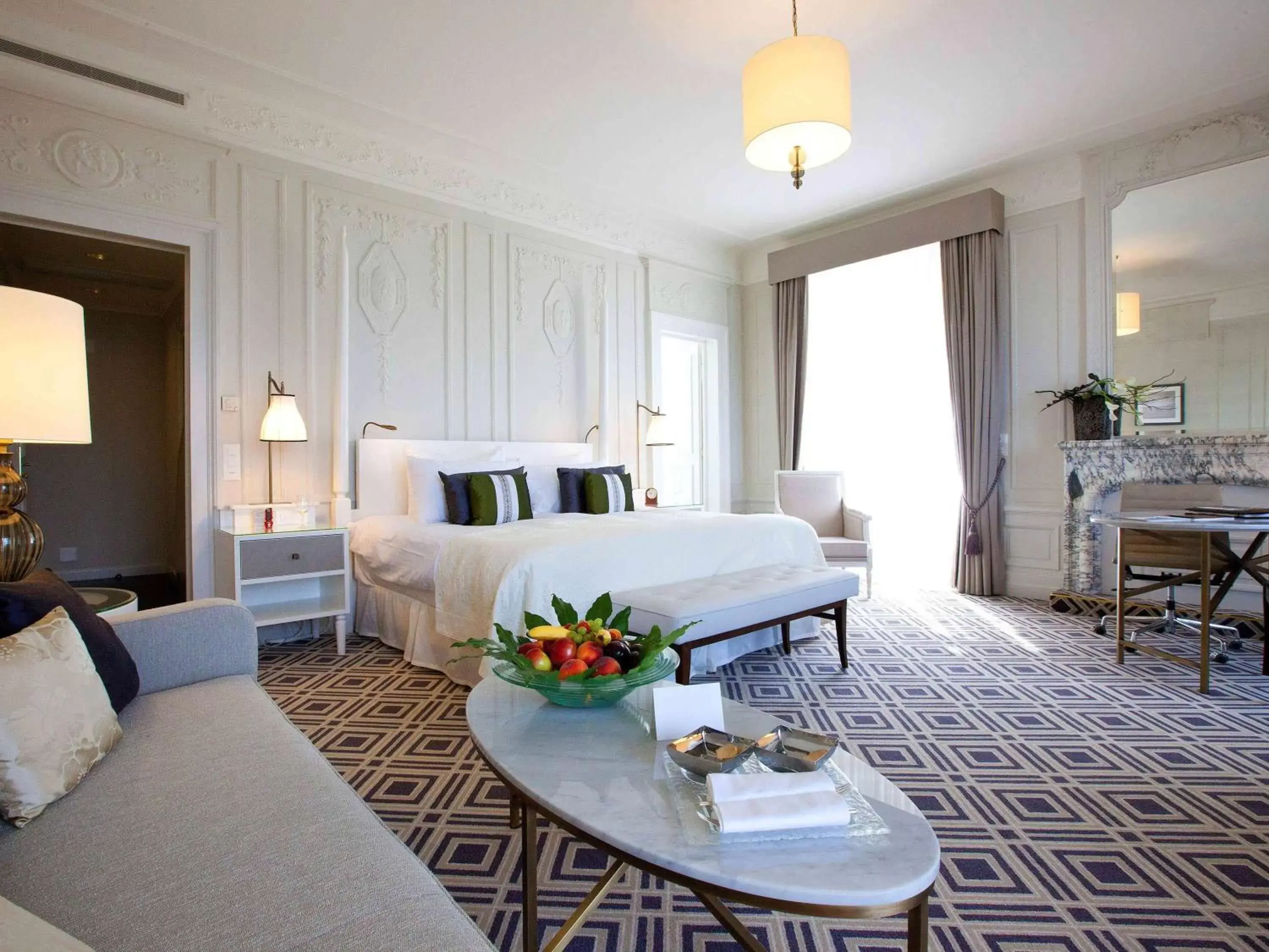 Photo of the whole room in Fairmont Le Montreux Palace