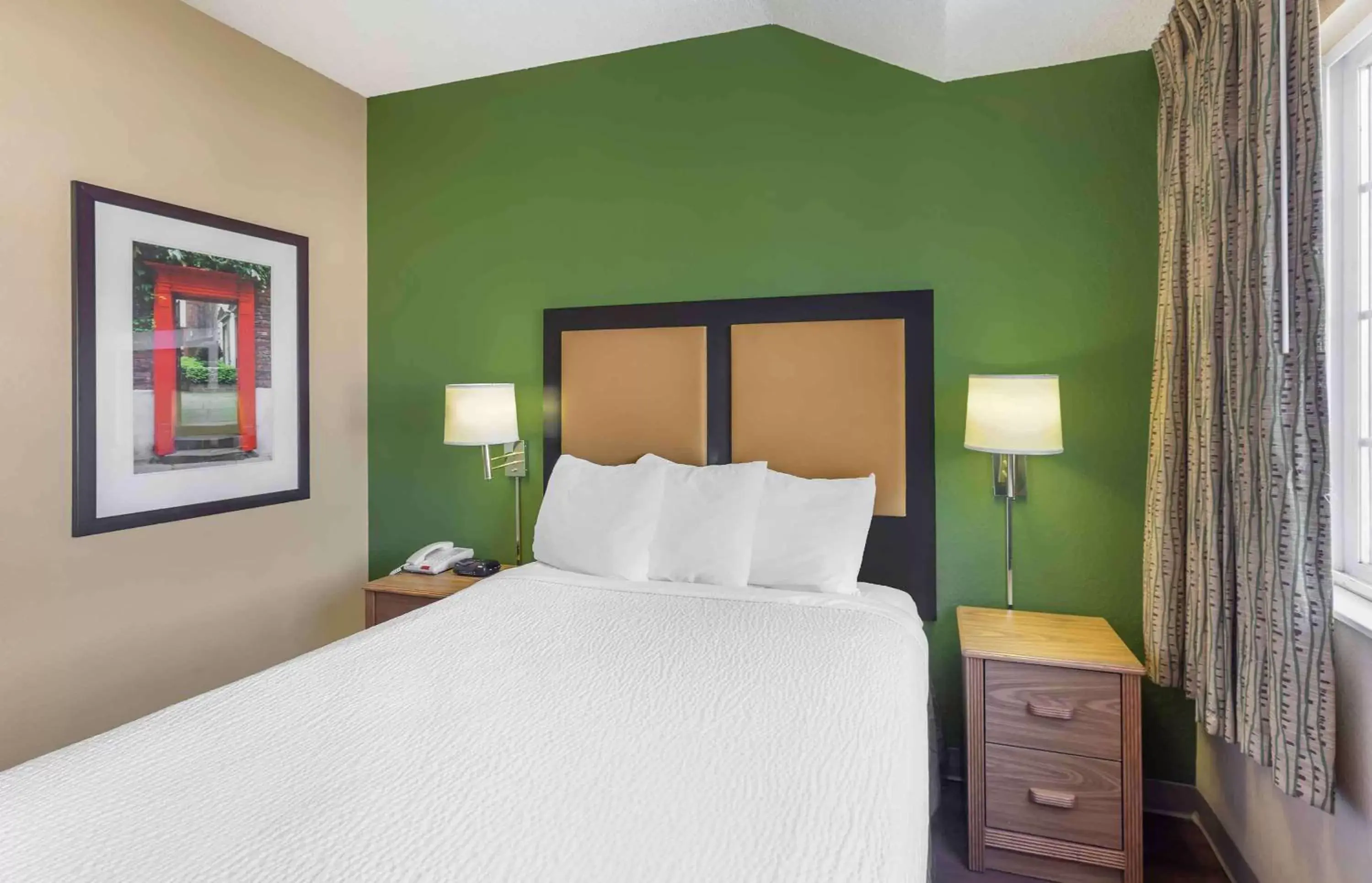 Bedroom, Bed in Extended Stay America Suites - Denver - Tech Center South - Greenwood Village