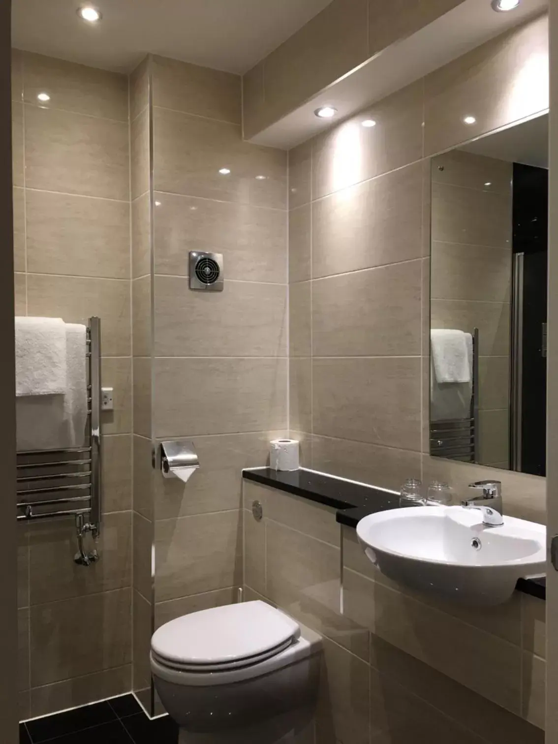Bathroom in Best Western Heronston Hotel & Spa