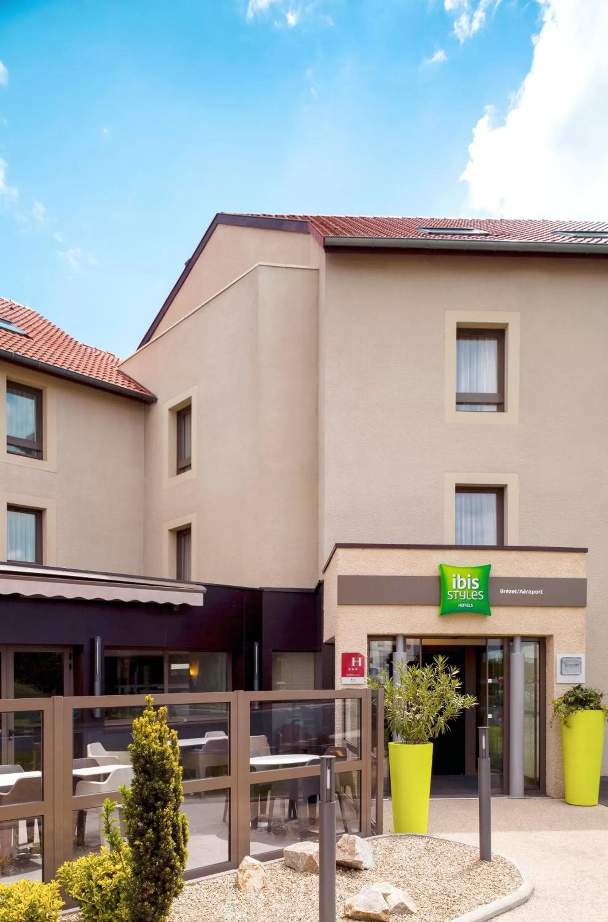 Facade/entrance, Property Building in ibis Styles Clermont-Ferrand Aéroport