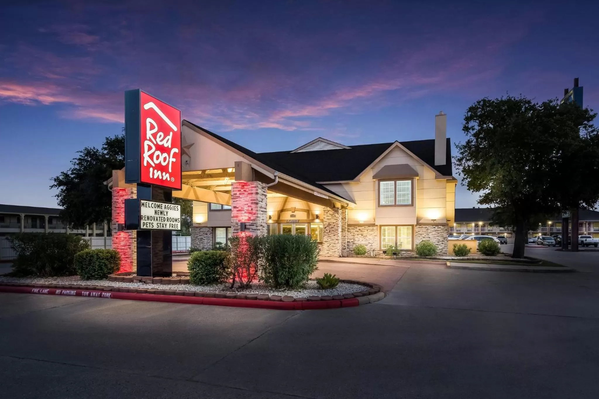 Property building in Red Roof Inn College Station