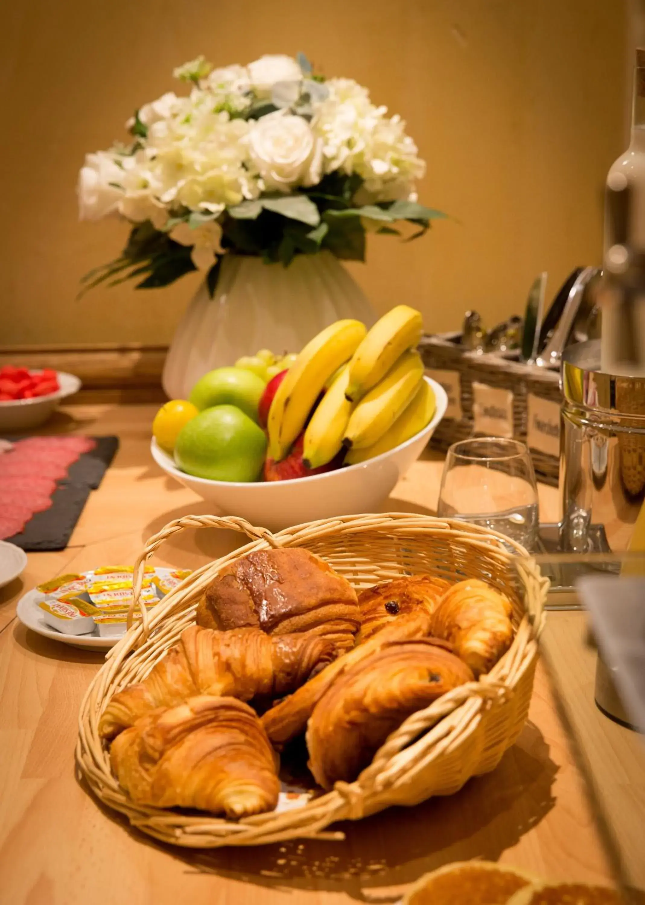 Buffet breakfast, Food in Hotel Elysees Opera