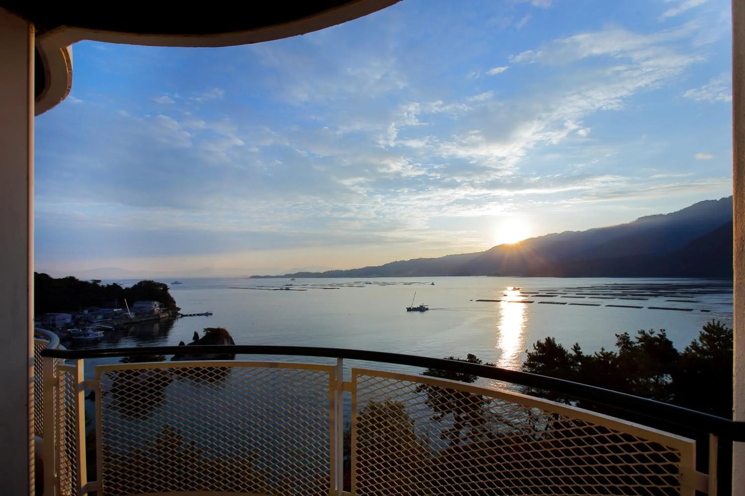 Family Room with Tatami Area and Sea View - Non-Smoking in Aki Grand Hotel