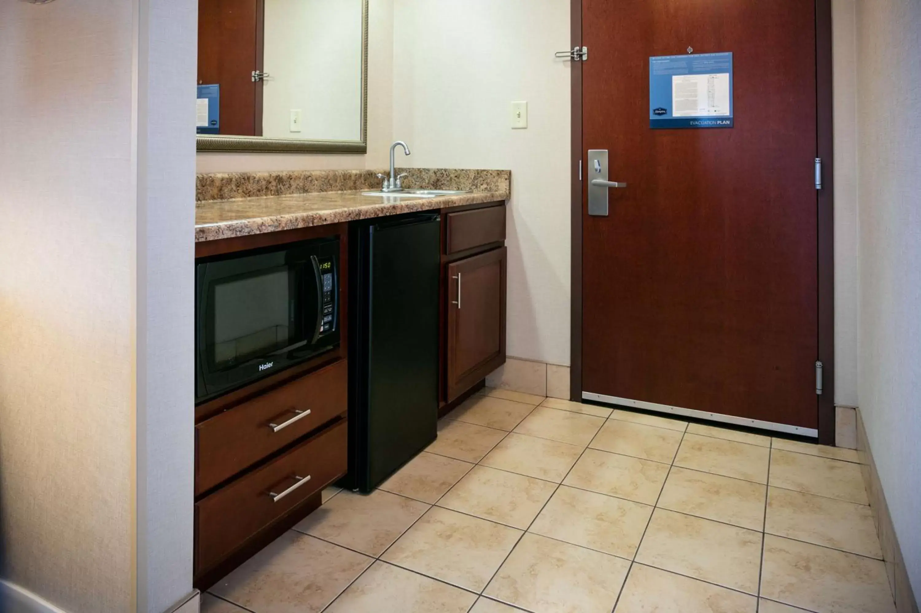 Other, Kitchen/Kitchenette in Hampton Inn & Suites Toledo-Perrysburg