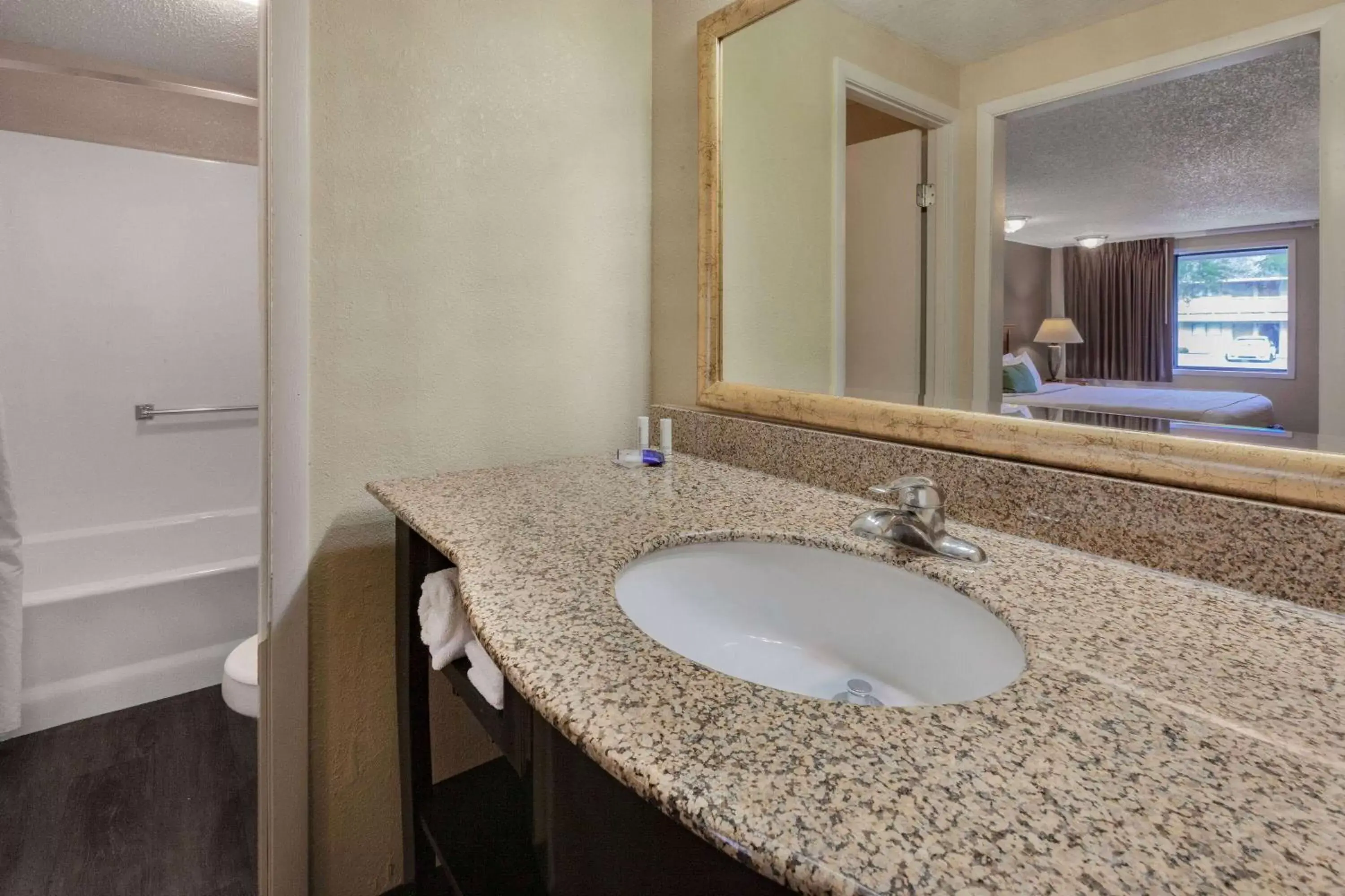 Bathroom in Travelodge by Wyndham Monroe