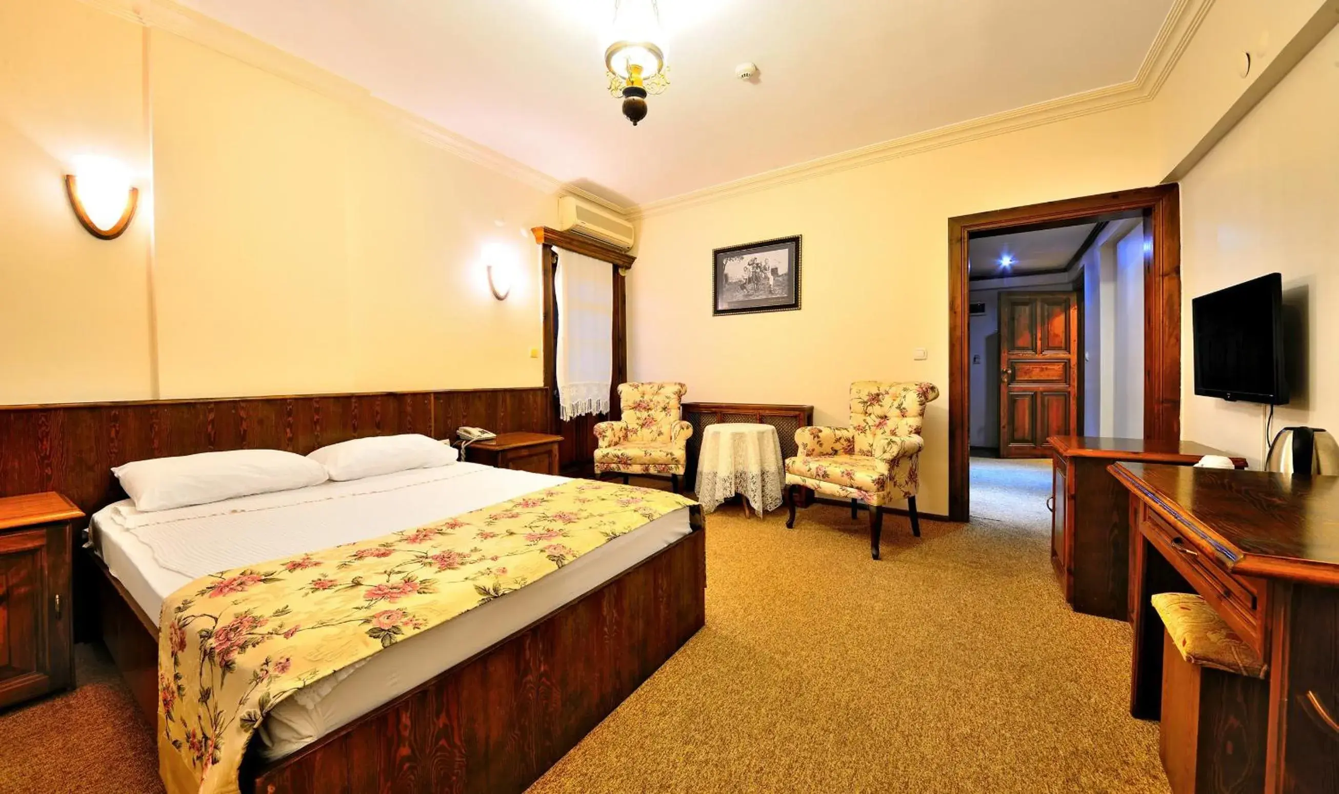 Bedroom, Bed in Baglar Saray Hotel