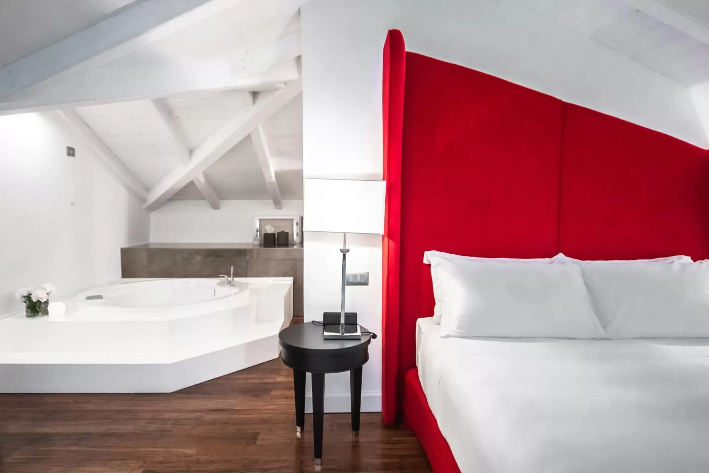 Photo of the whole room, Bed in Hotel Villa Fanny Photo of the whole room, Bed in Hotel Villa Fanny