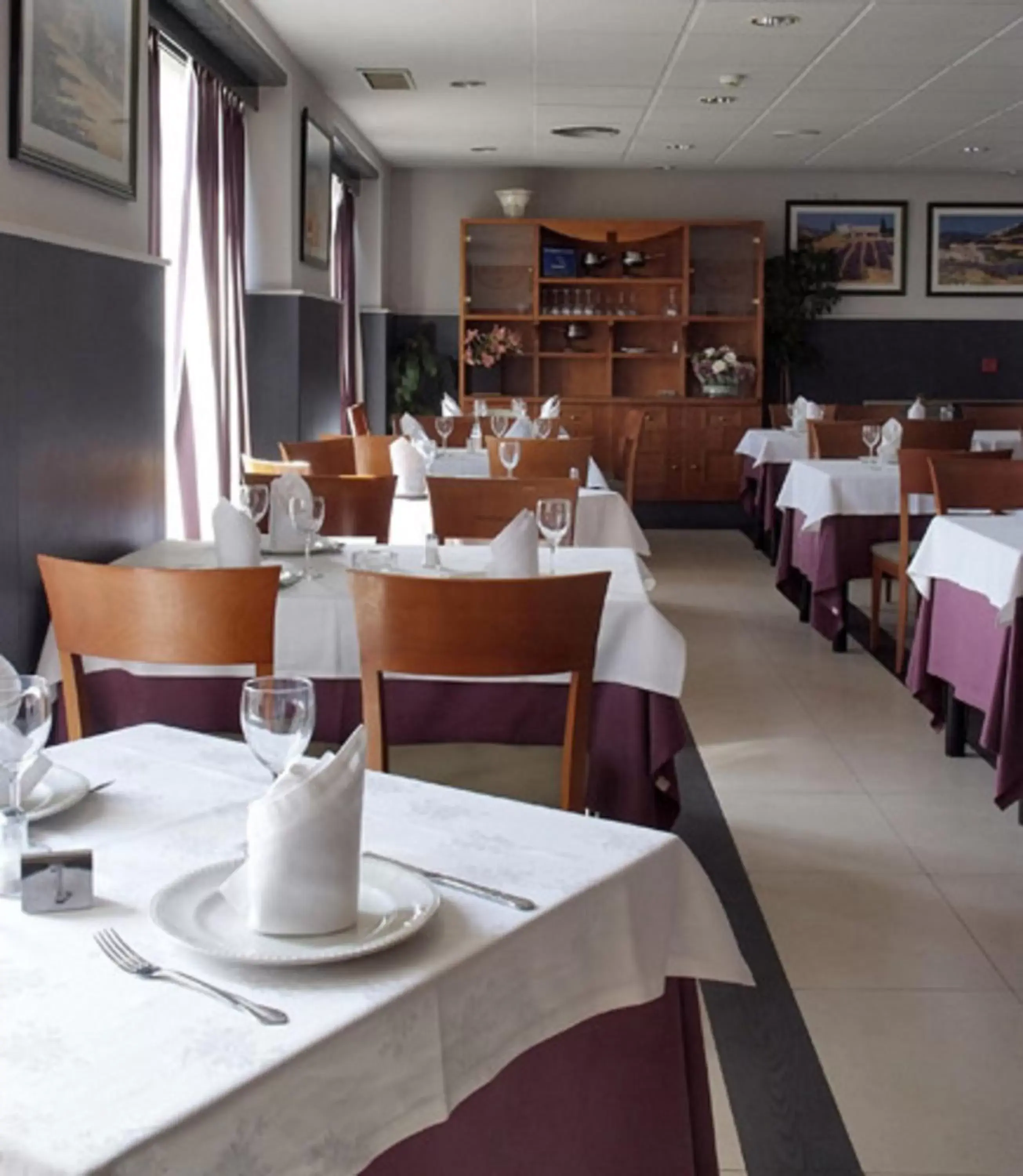 Food and drinks, Restaurant/Places to Eat in Hotel Alhama