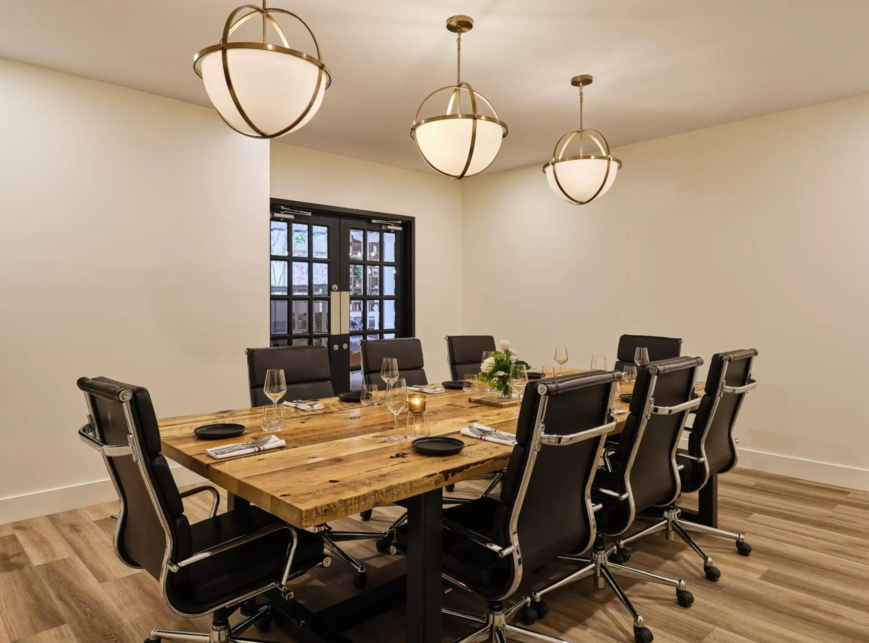 Meeting/conference room, Dining Area in The Metcalfe by Gray Collection