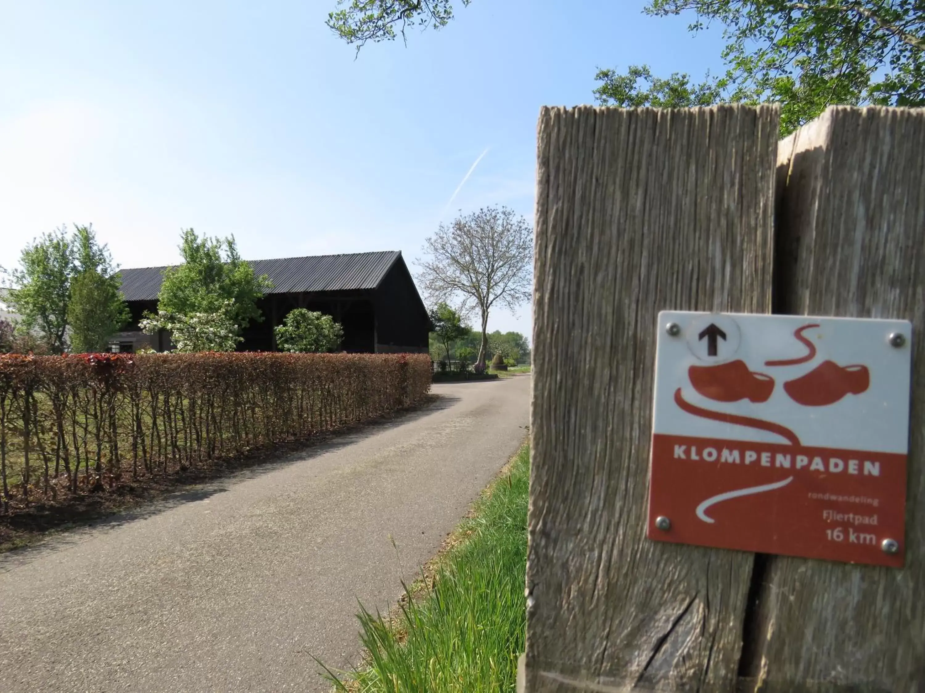 Hiking, Property Logo/Sign in De Aze