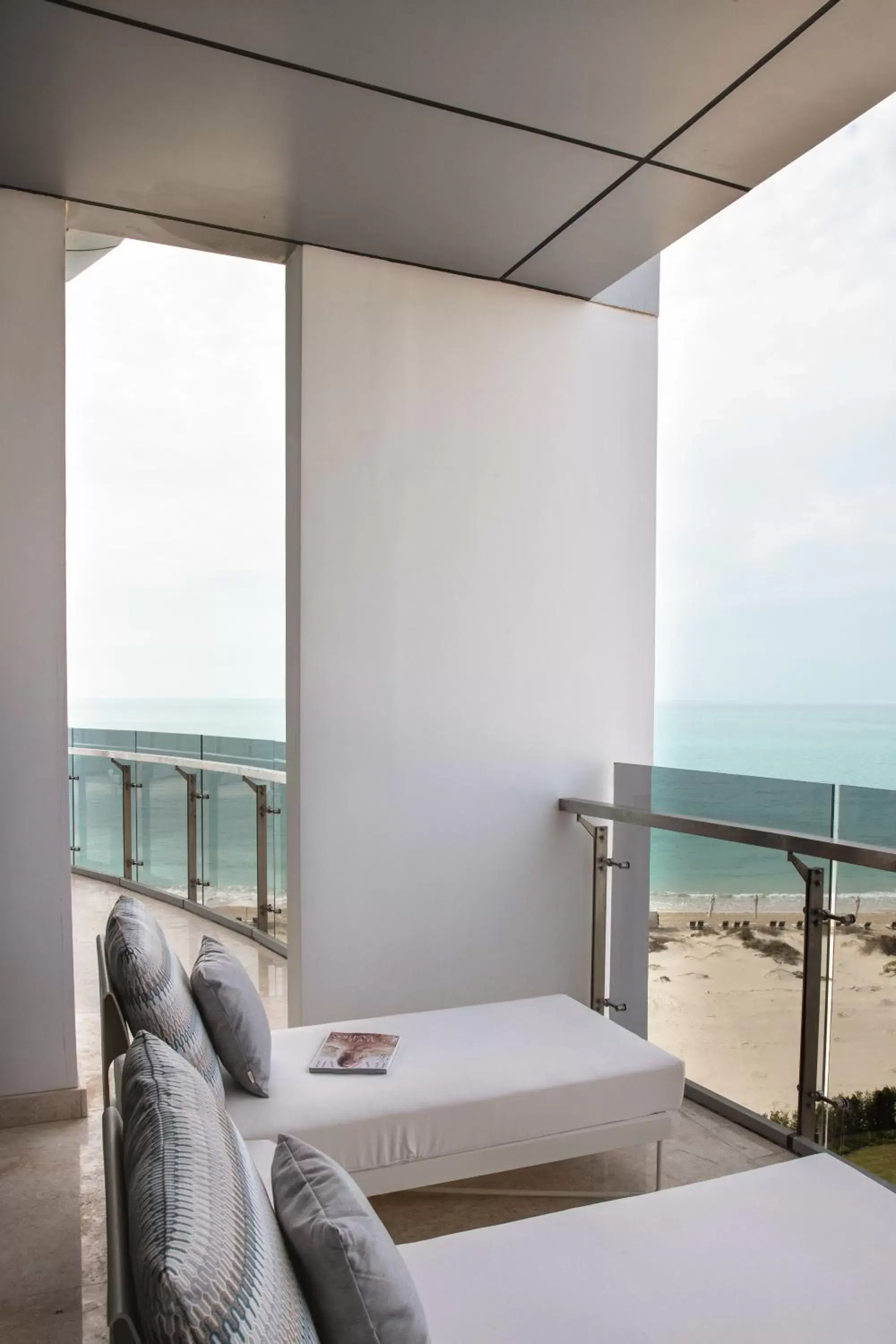 Balcony/Terrace, Sea View in Jumeirah at Saadiyat Island Resort
