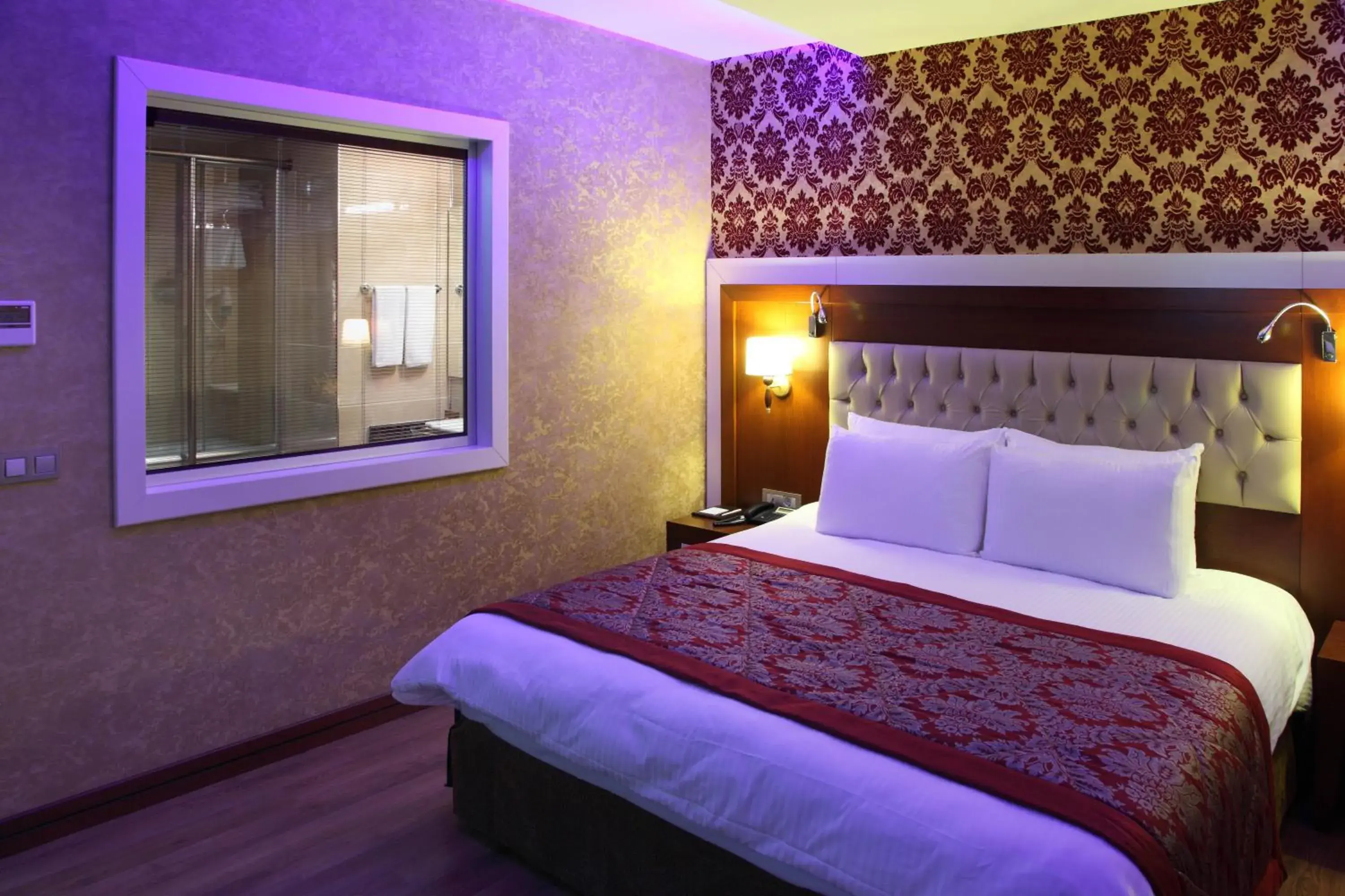 Bed in Hotel Senbayrak City