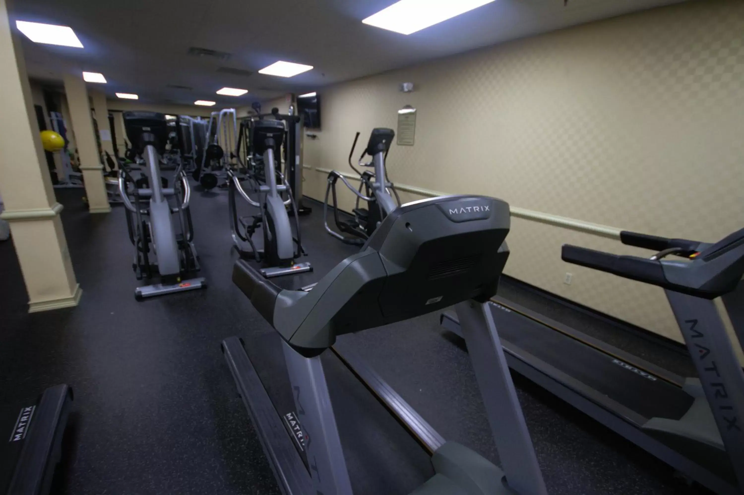 Fitness centre/facilities, Fitness Center/Facilities in Atrium Hotel and Suites DFW Airport