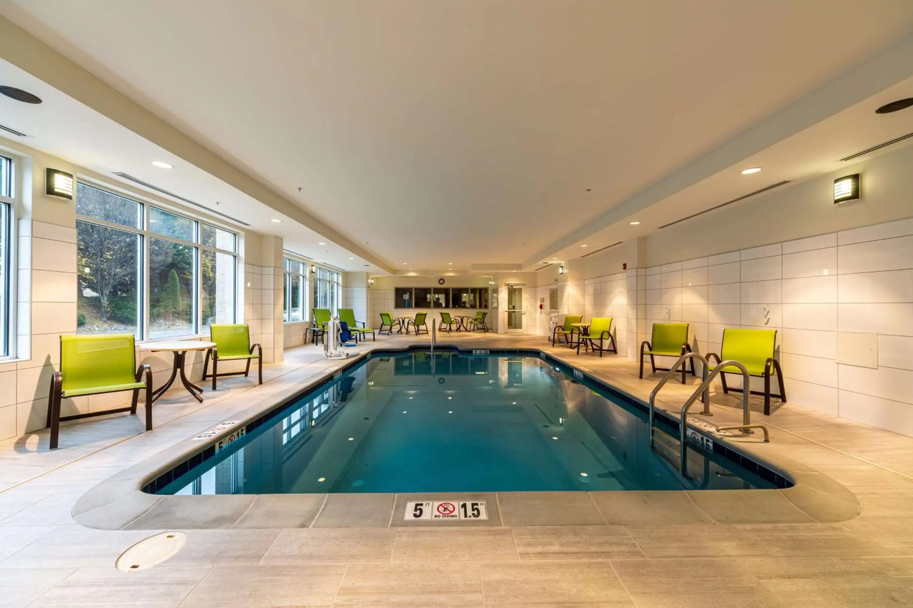 Pool view, Swimming Pool in Hilton Garden Inn Winchester