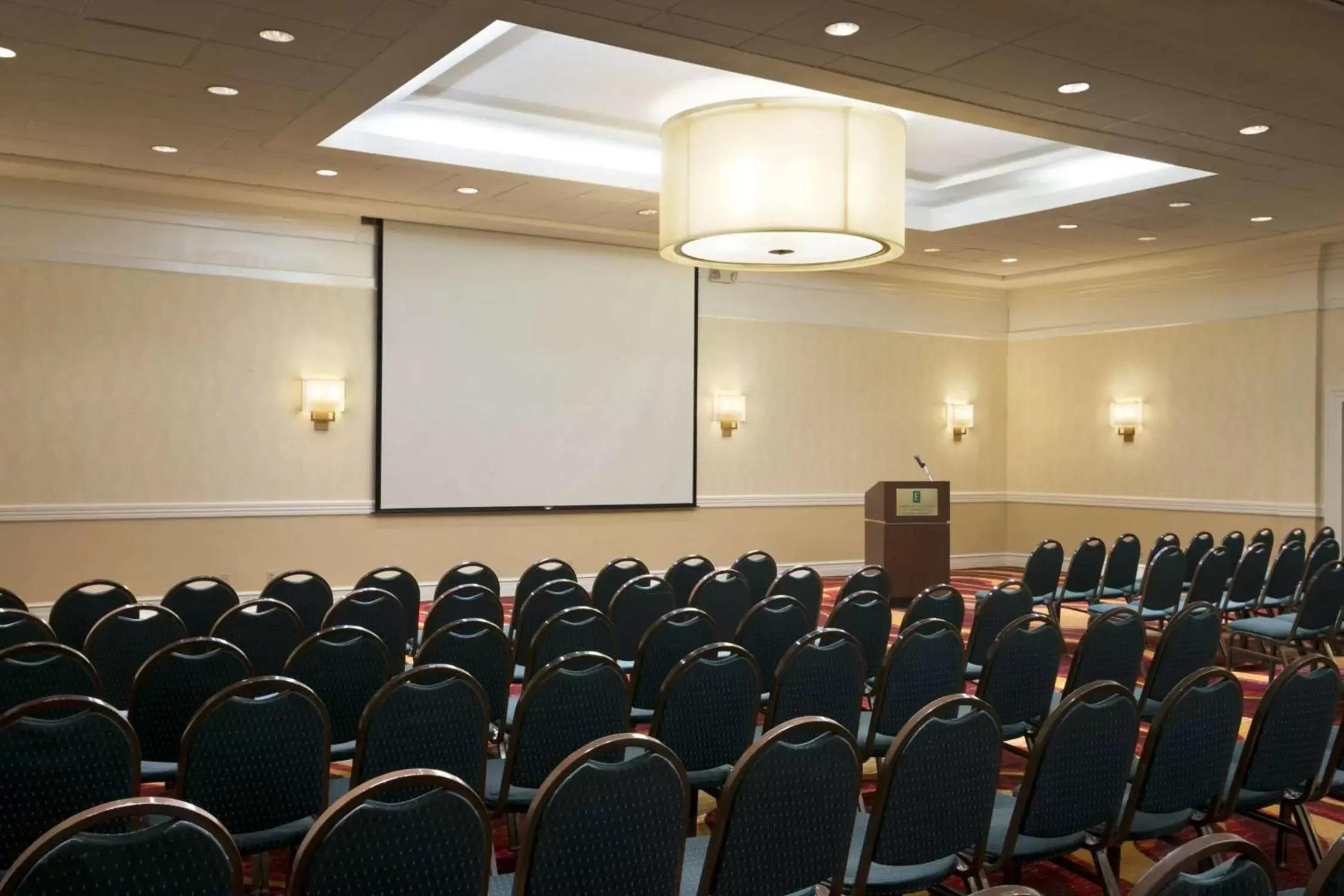 Meeting/conference room in Embassy Suites Cleveland - Beachwood