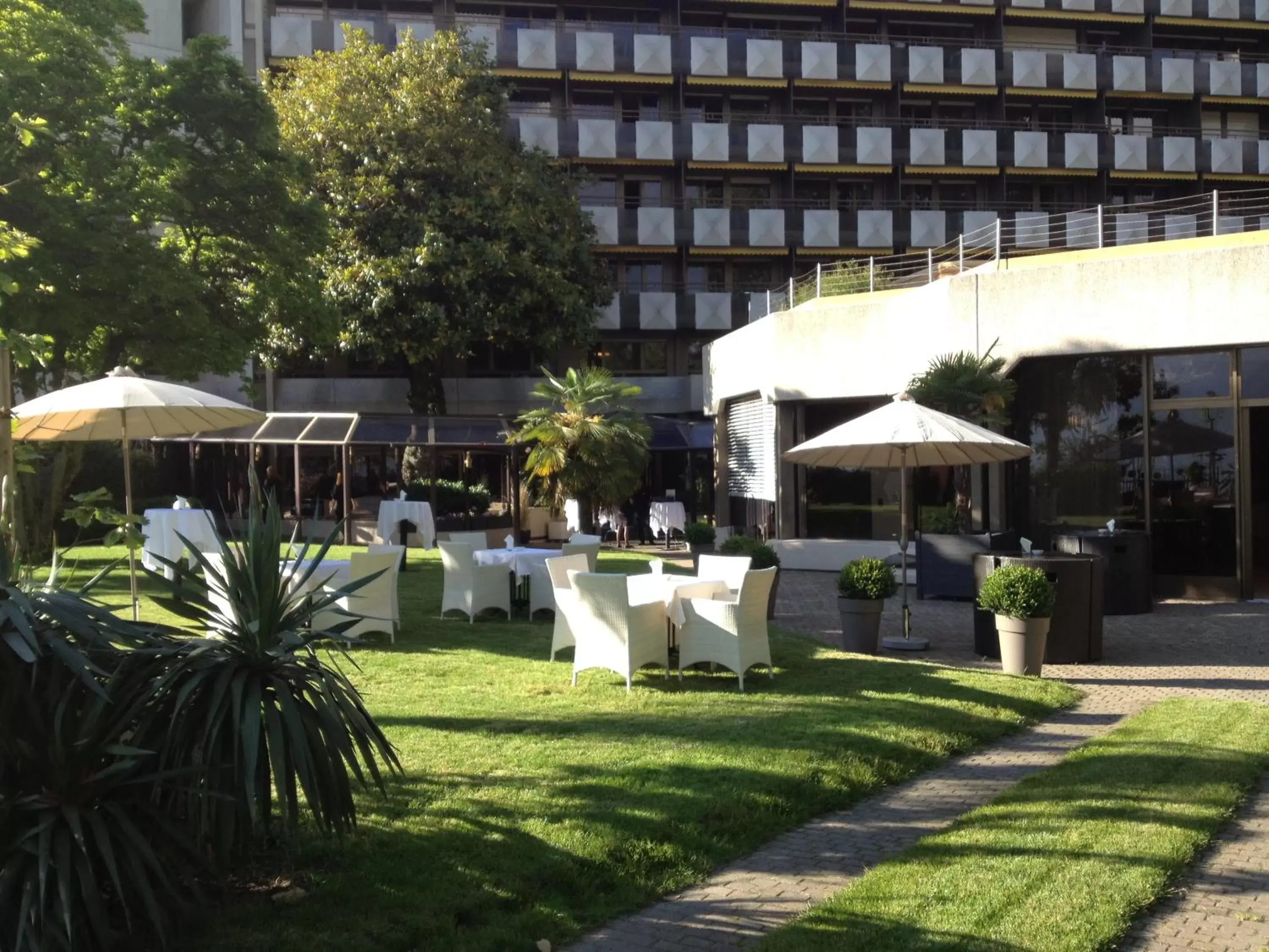 Garden, Banquet Facilities in Royal Plaza Montreux