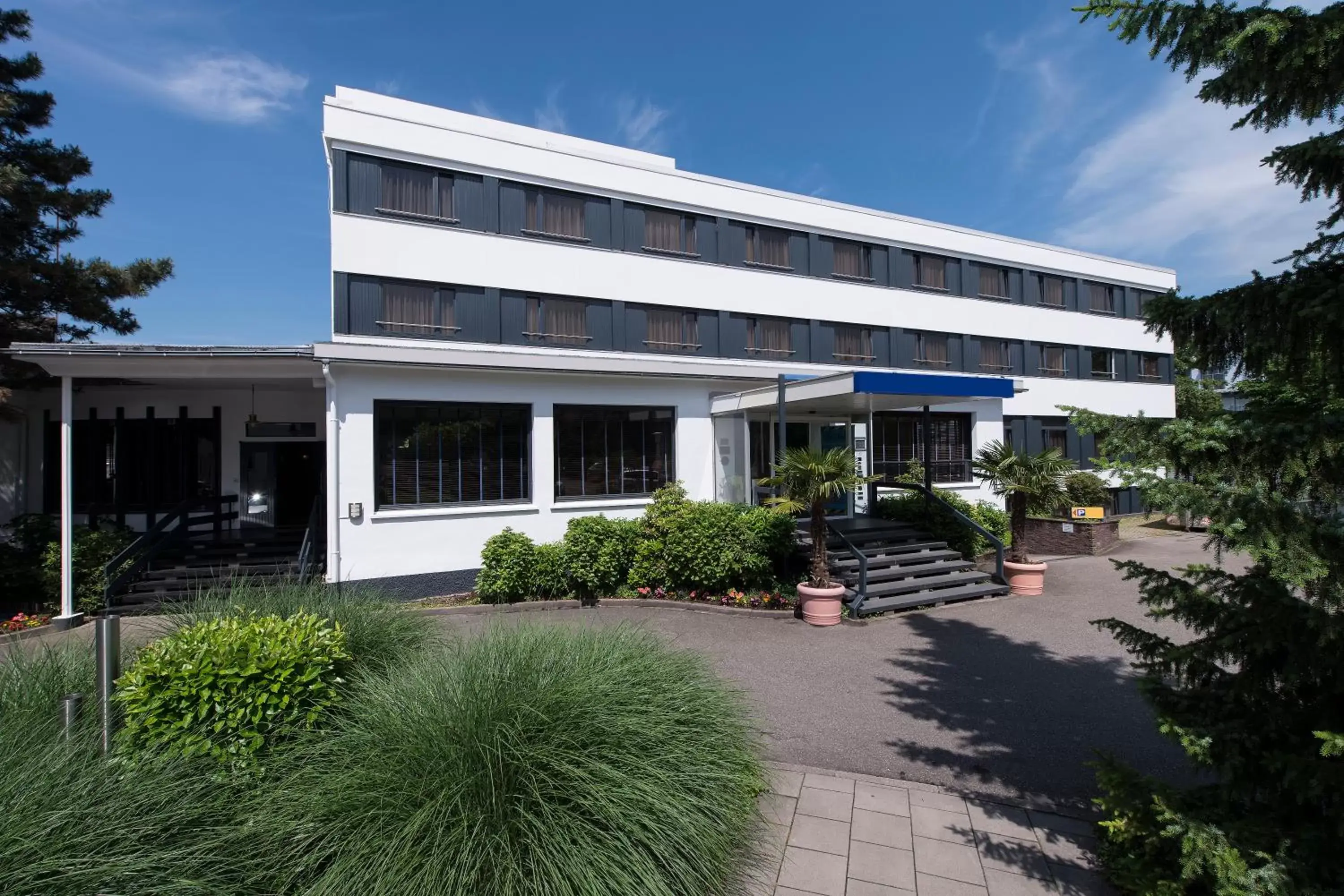 Facade/entrance, Patio/Outdoor Area in ibis Styles Offenburg City