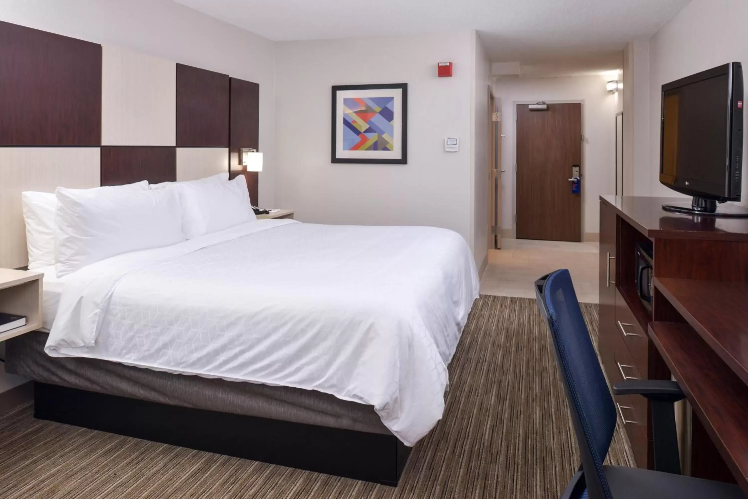 Photo of the whole room, Bed in Holiday Inn Express Towson- Baltimore North, an IHG Hotel