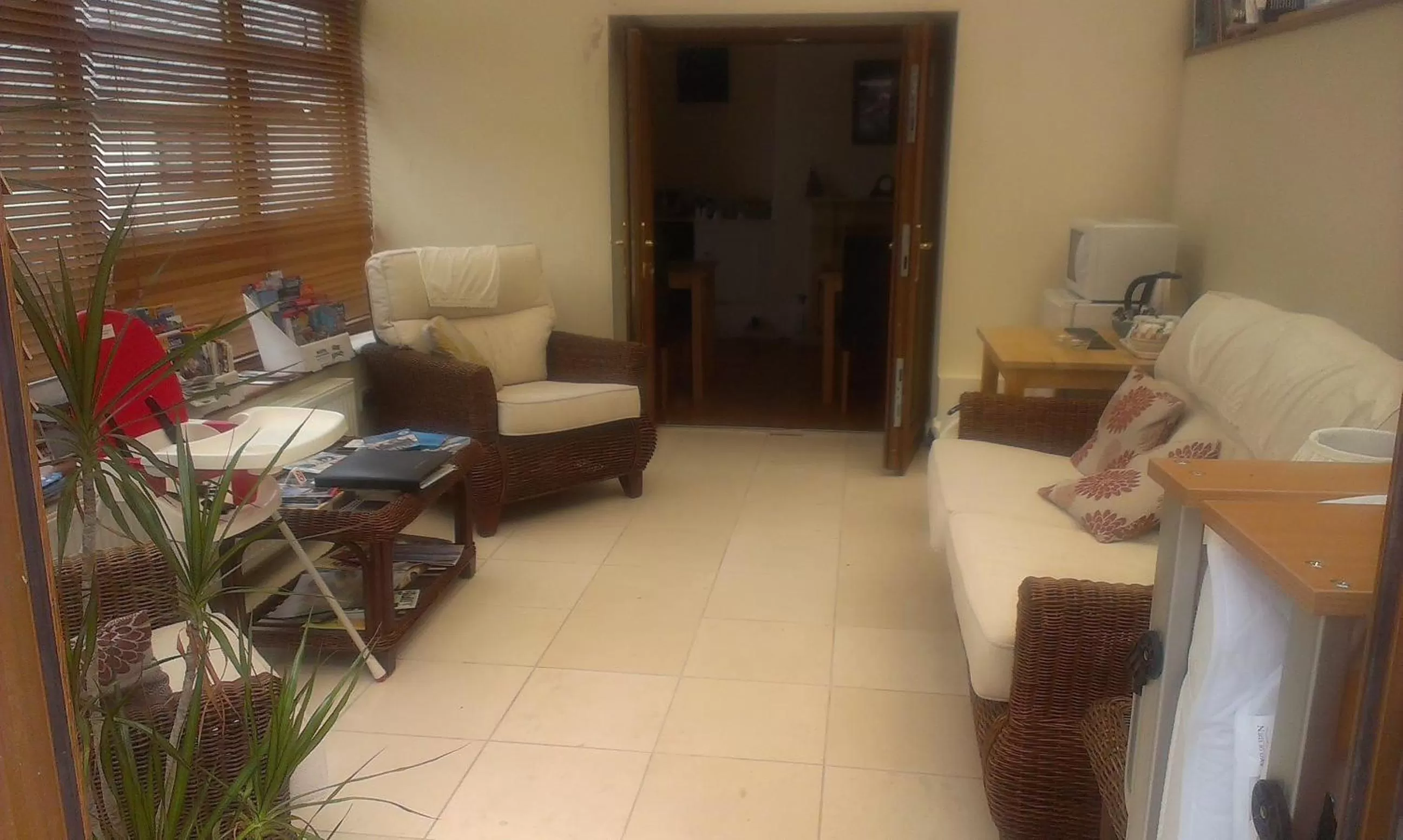 Lounge or bar in Pant Teg B & B