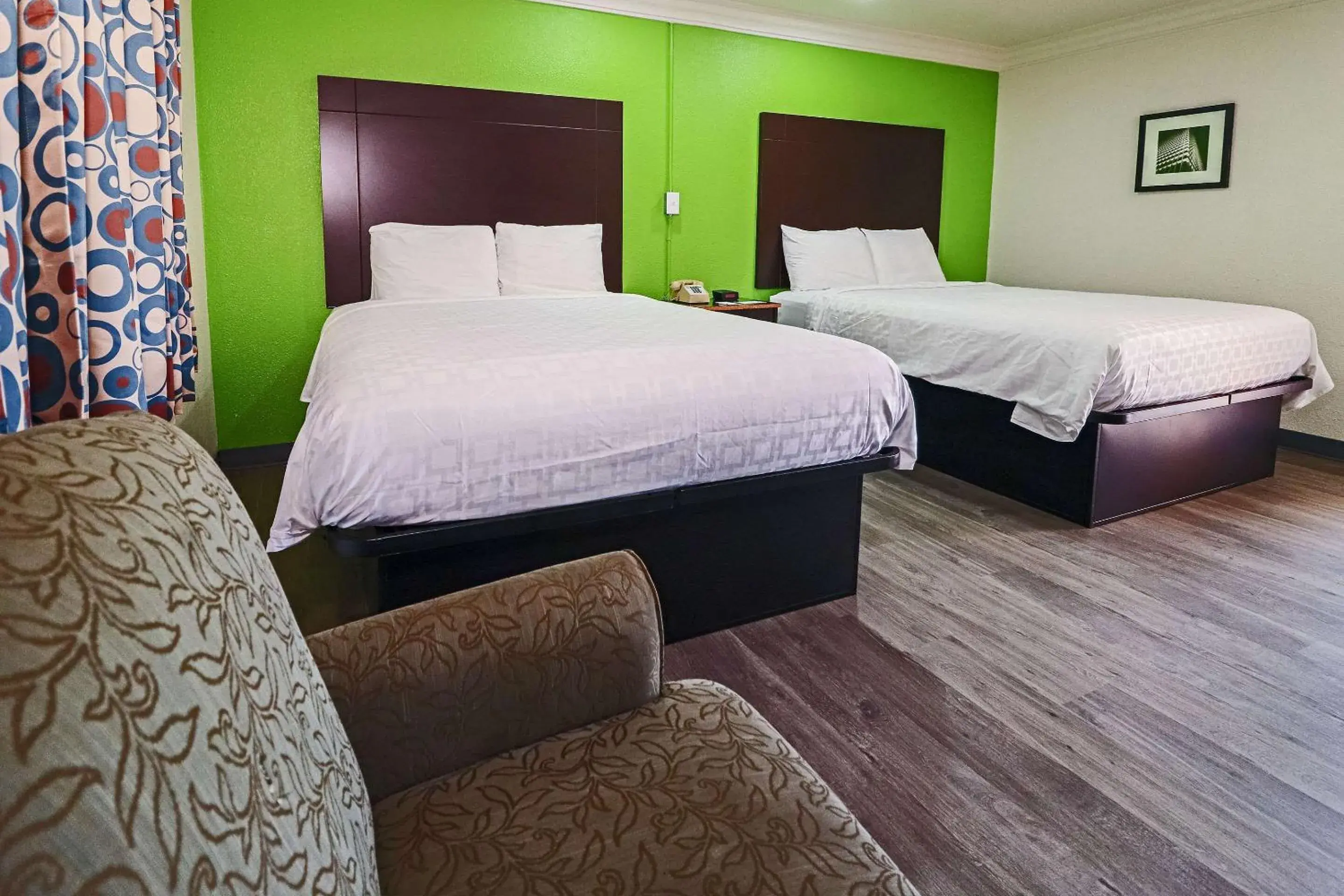 Bedroom, Bed in Rodeway Inn San Antonio Lackland AFB - SeaWorld