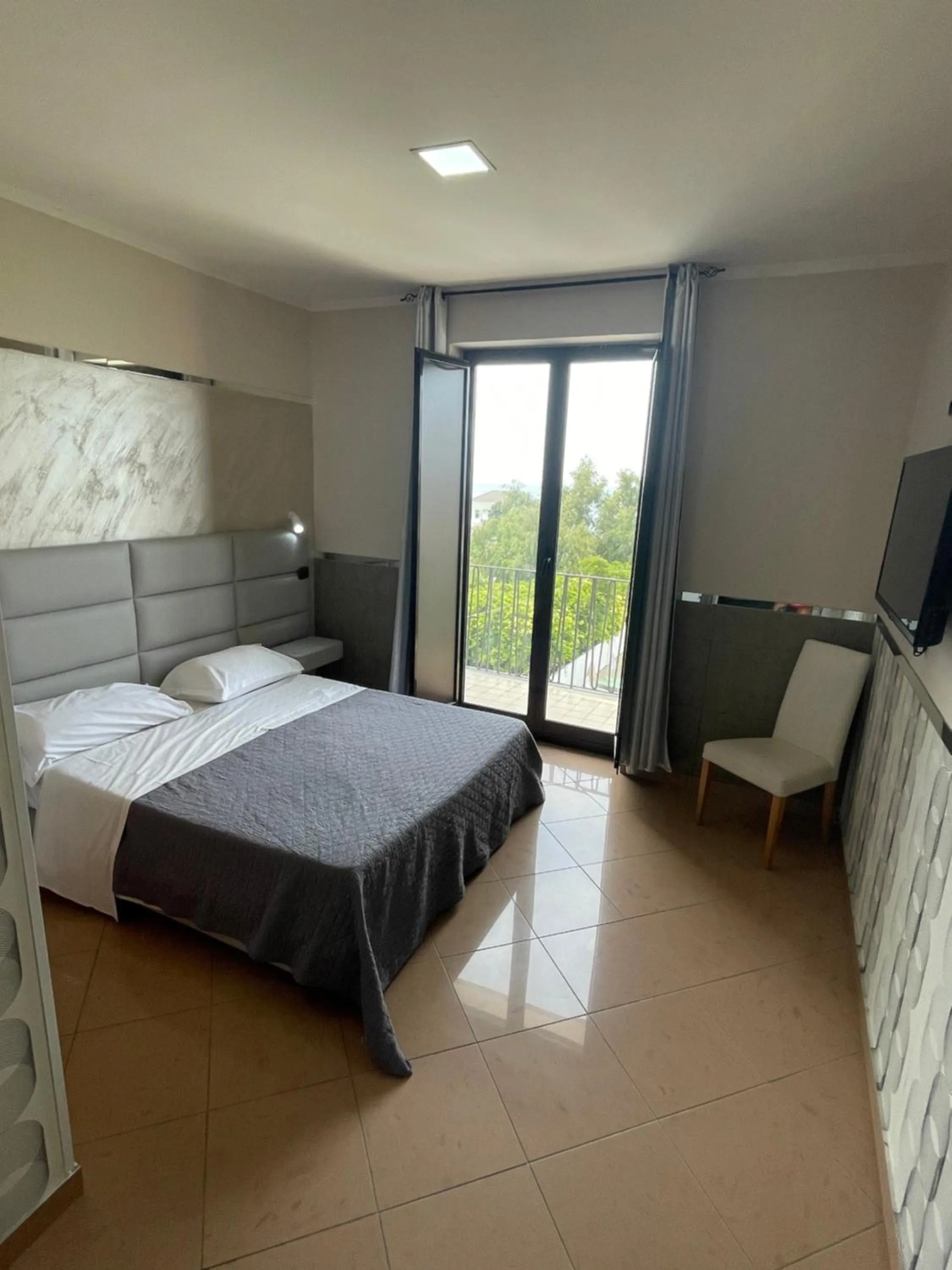 Bed in Hotel Pietrarsa Portici