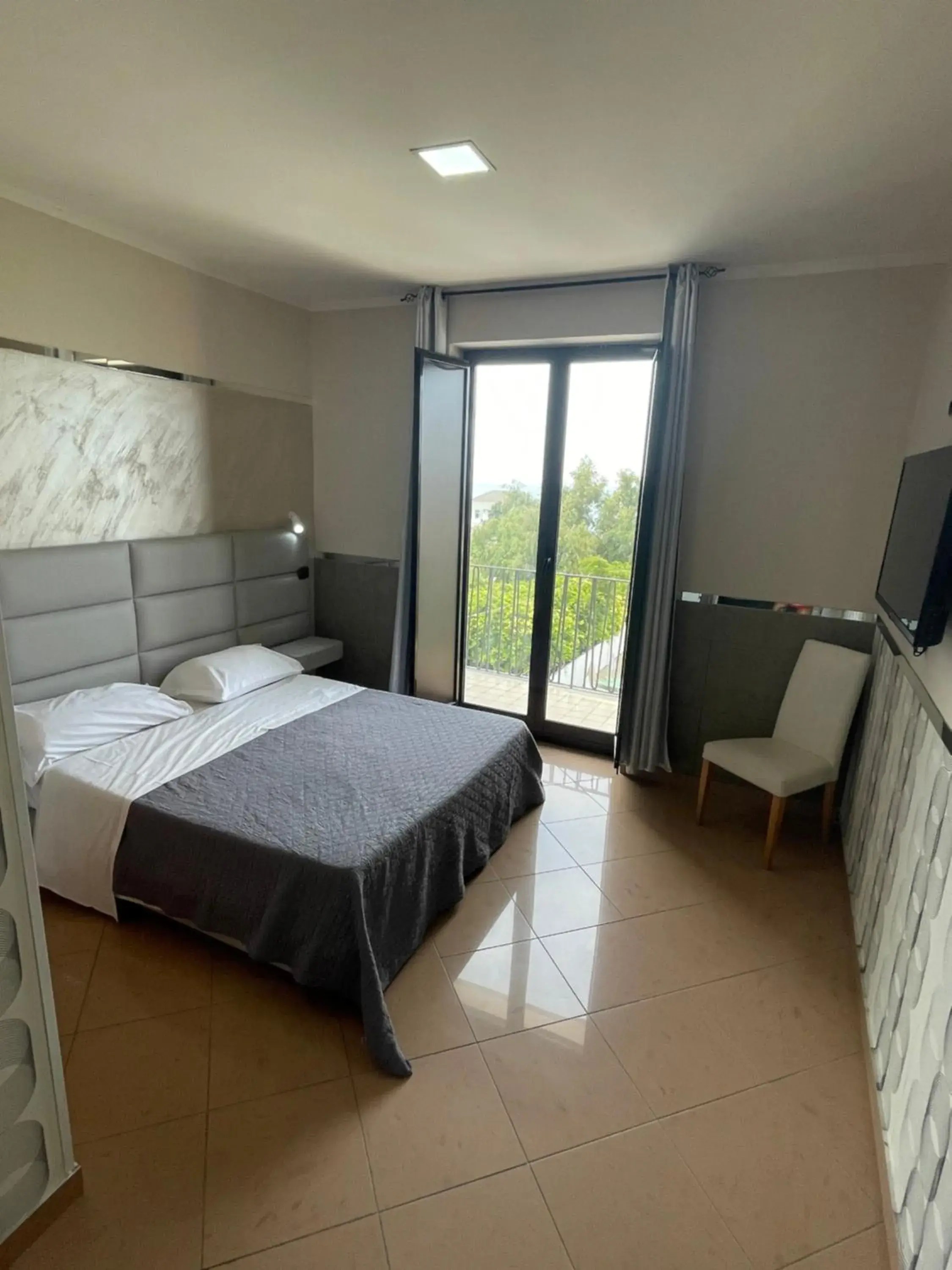 Double Room in Hotel Pietrarsa Portici Double Room in Hotel Pietrarsa Portici