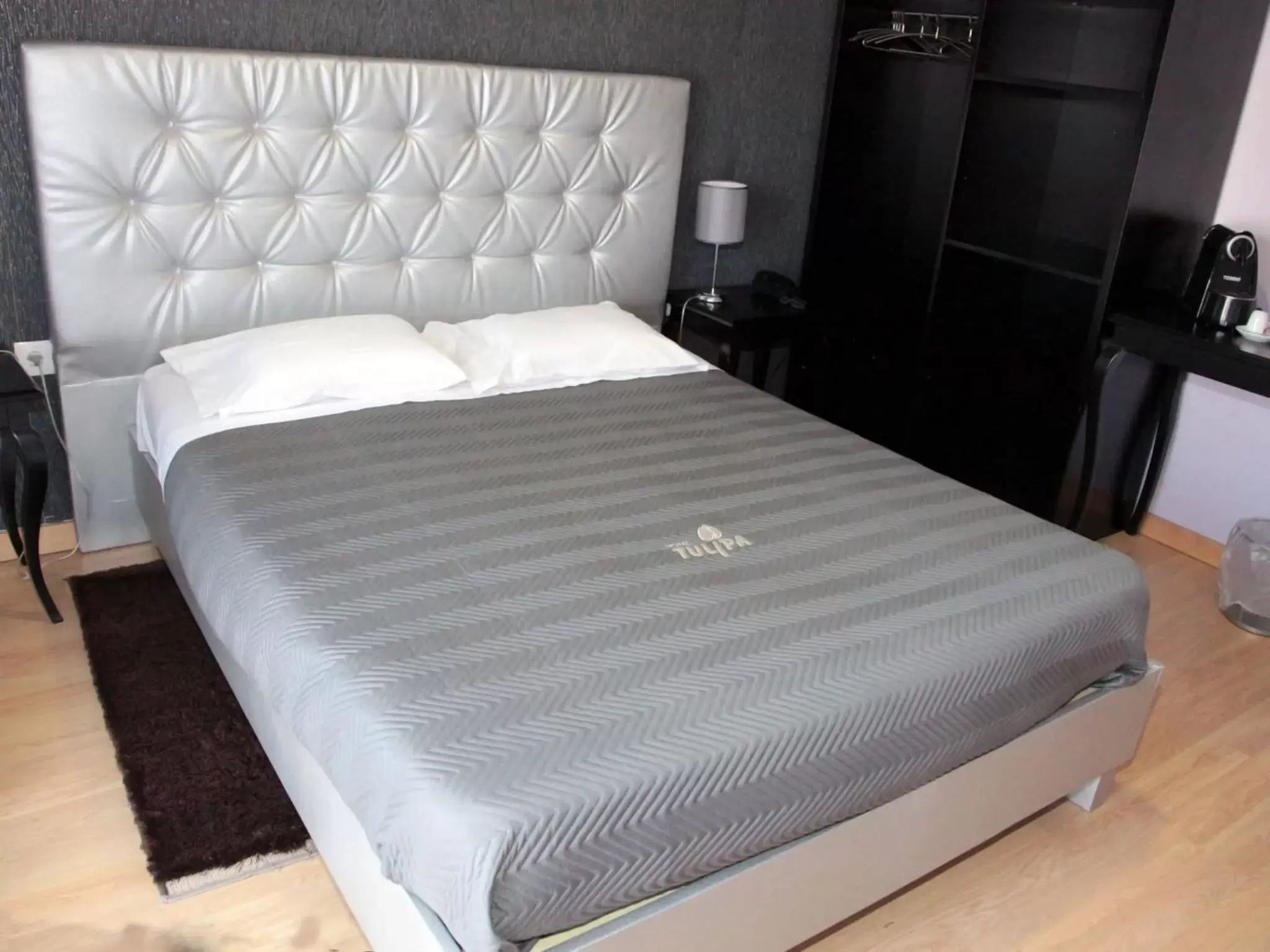 Bed in Hotel Tulipa