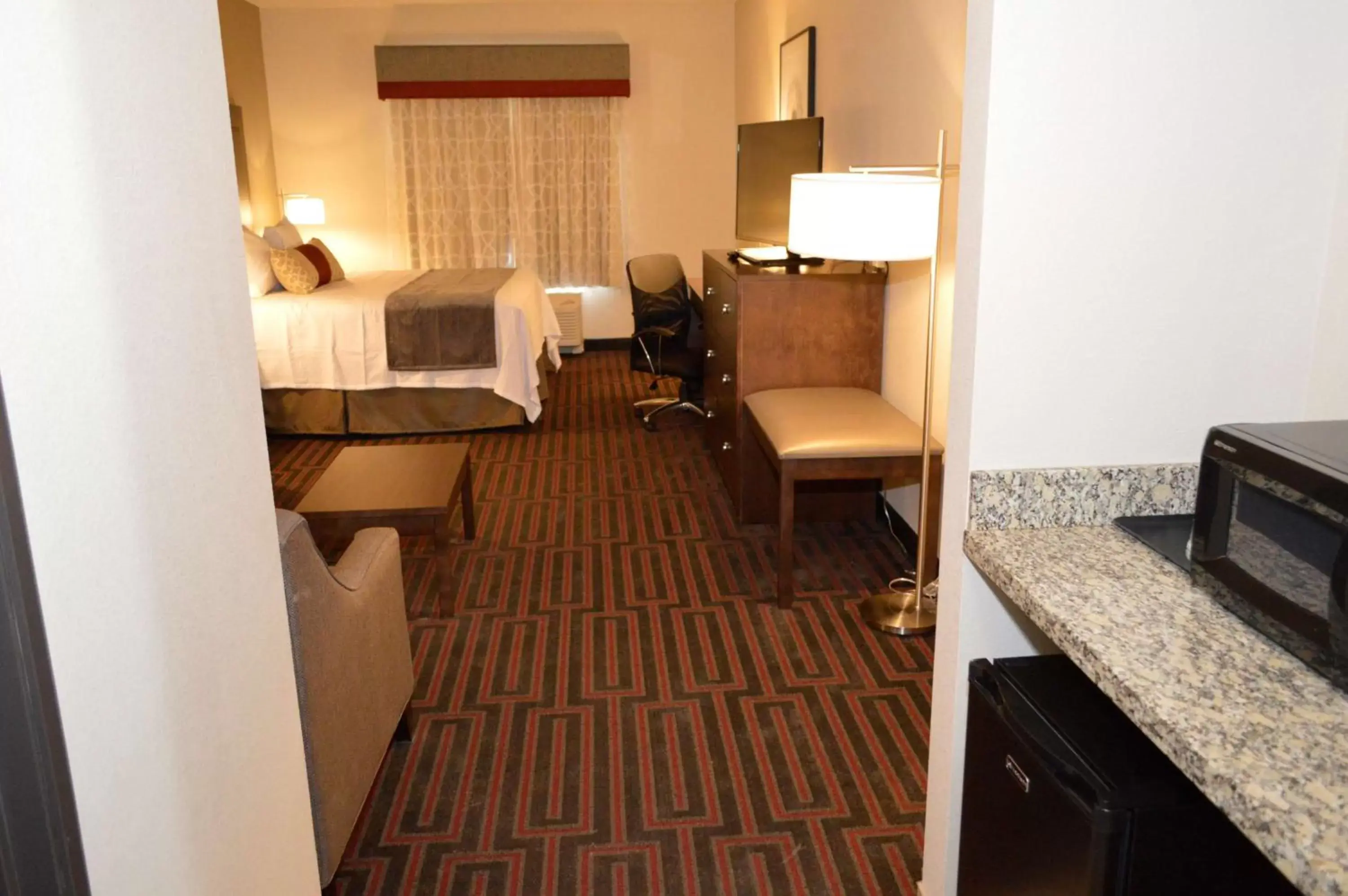 Photo of the whole room in Best Western Plus Stevens County Inn