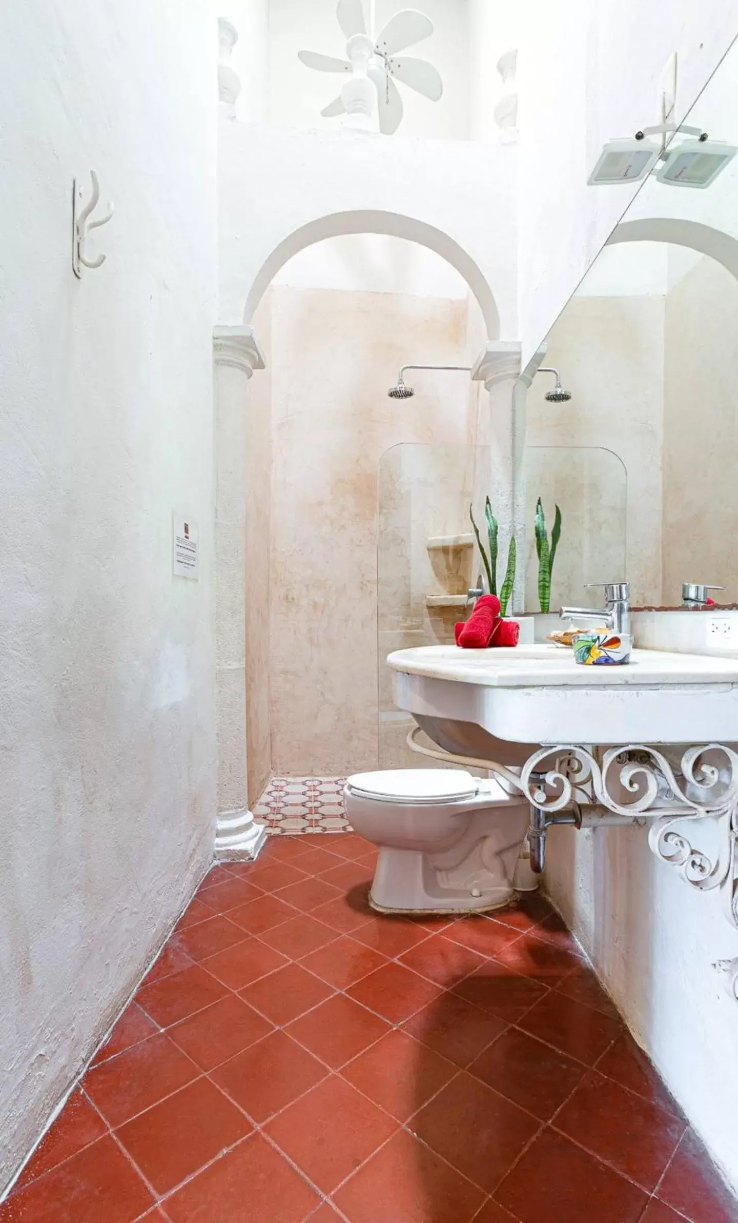 Bathroom in Villa Merida Boutique Hotel