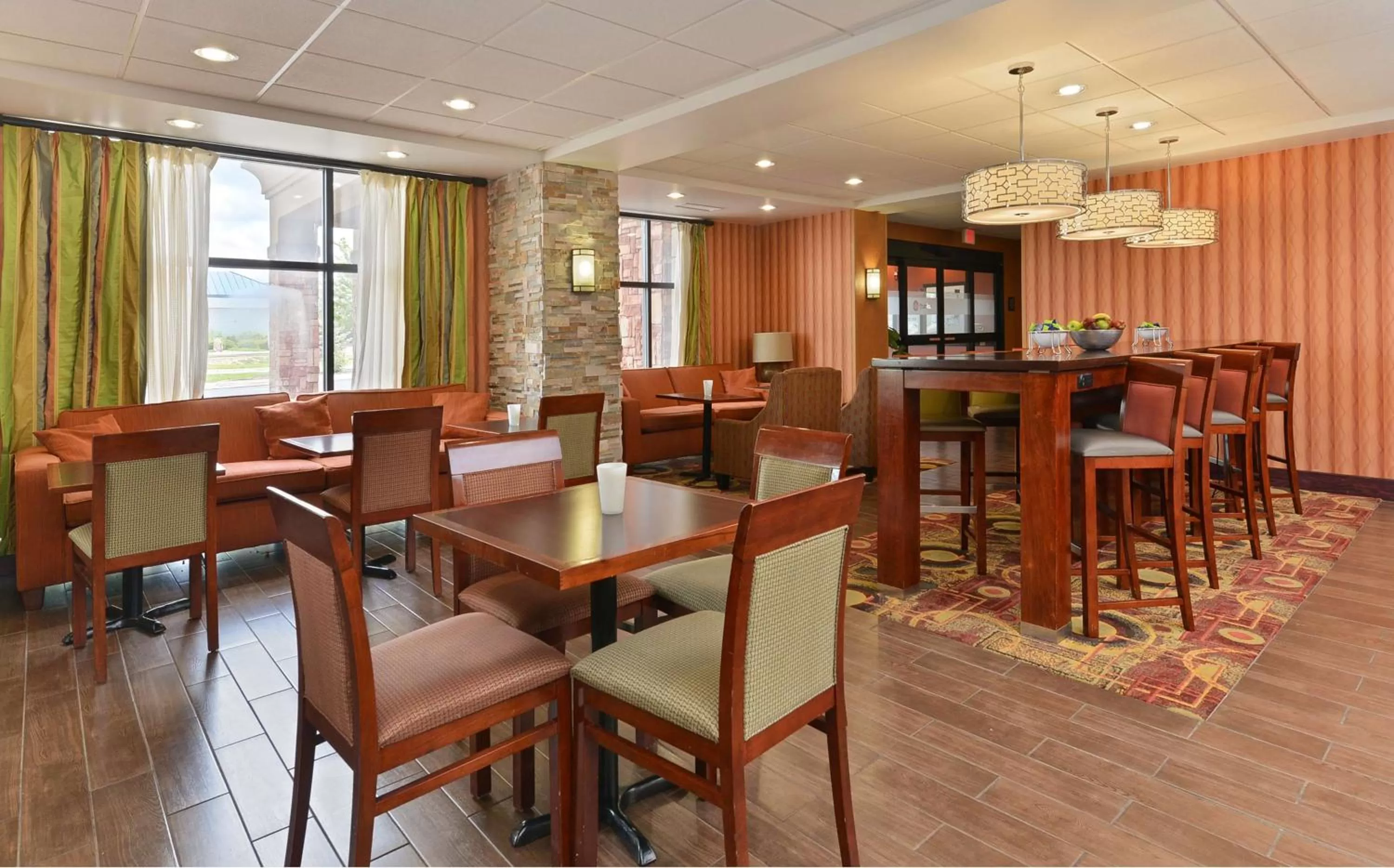 Lobby or reception in Hampton Inn Muscatine