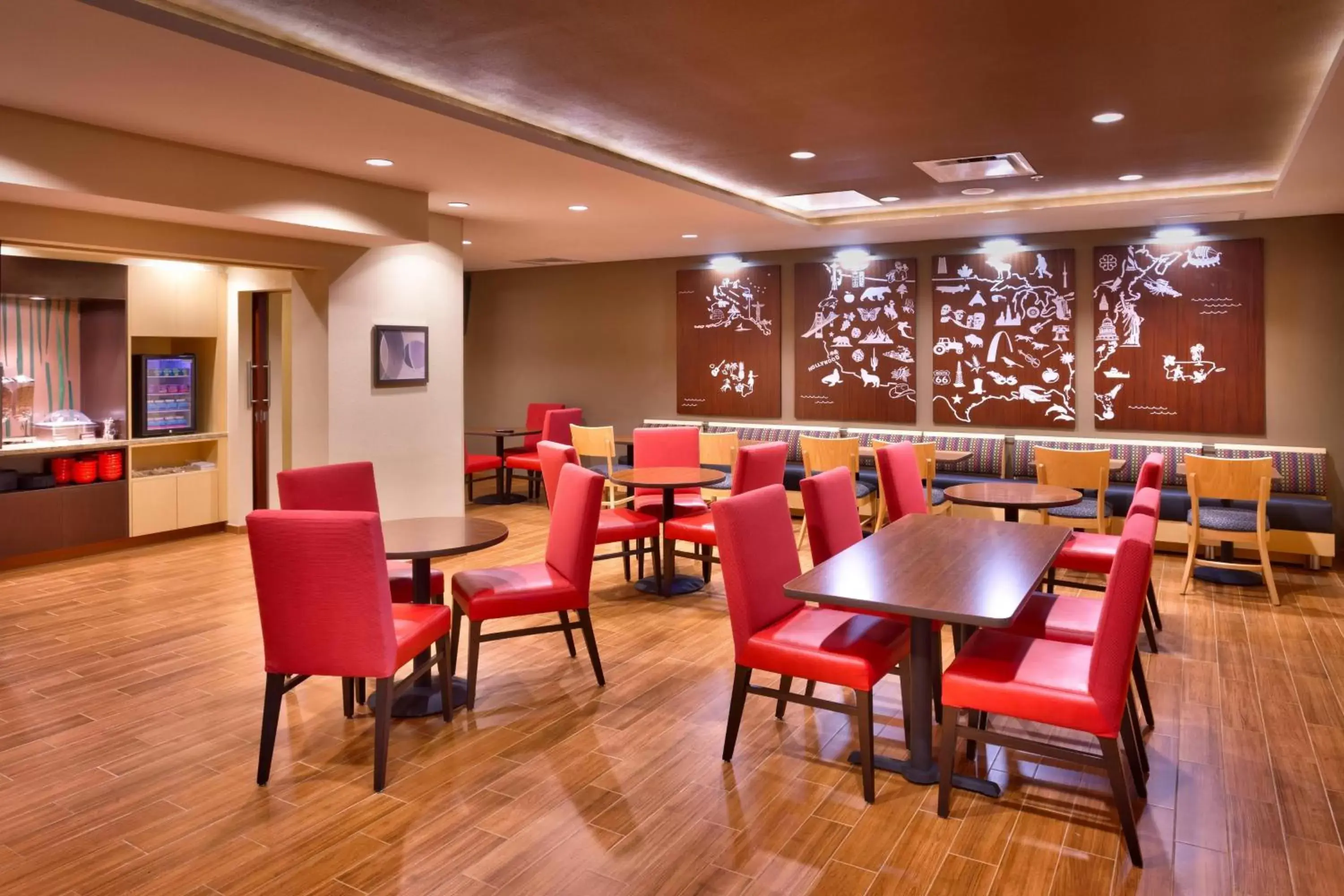 Breakfast, Restaurant/Places to Eat in TownePlace Suites by Marriott Dickinson