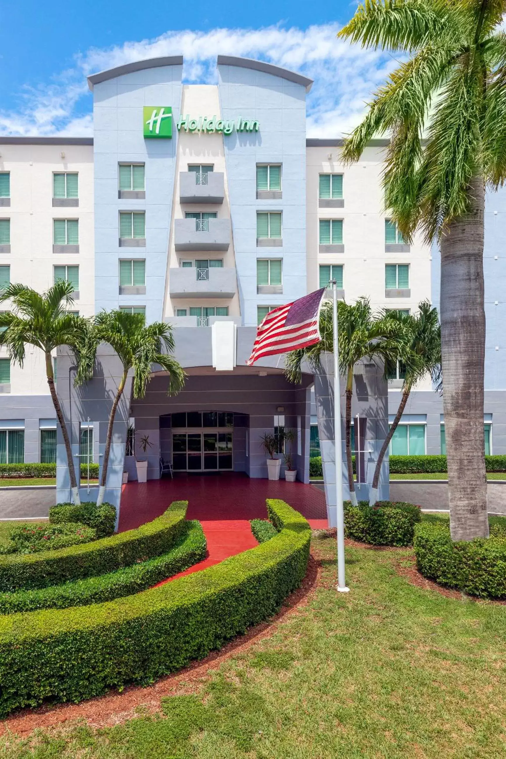 Facade/entrance, Property Building in Holiday Inn Miami-Doral Area, an IHG Hotel