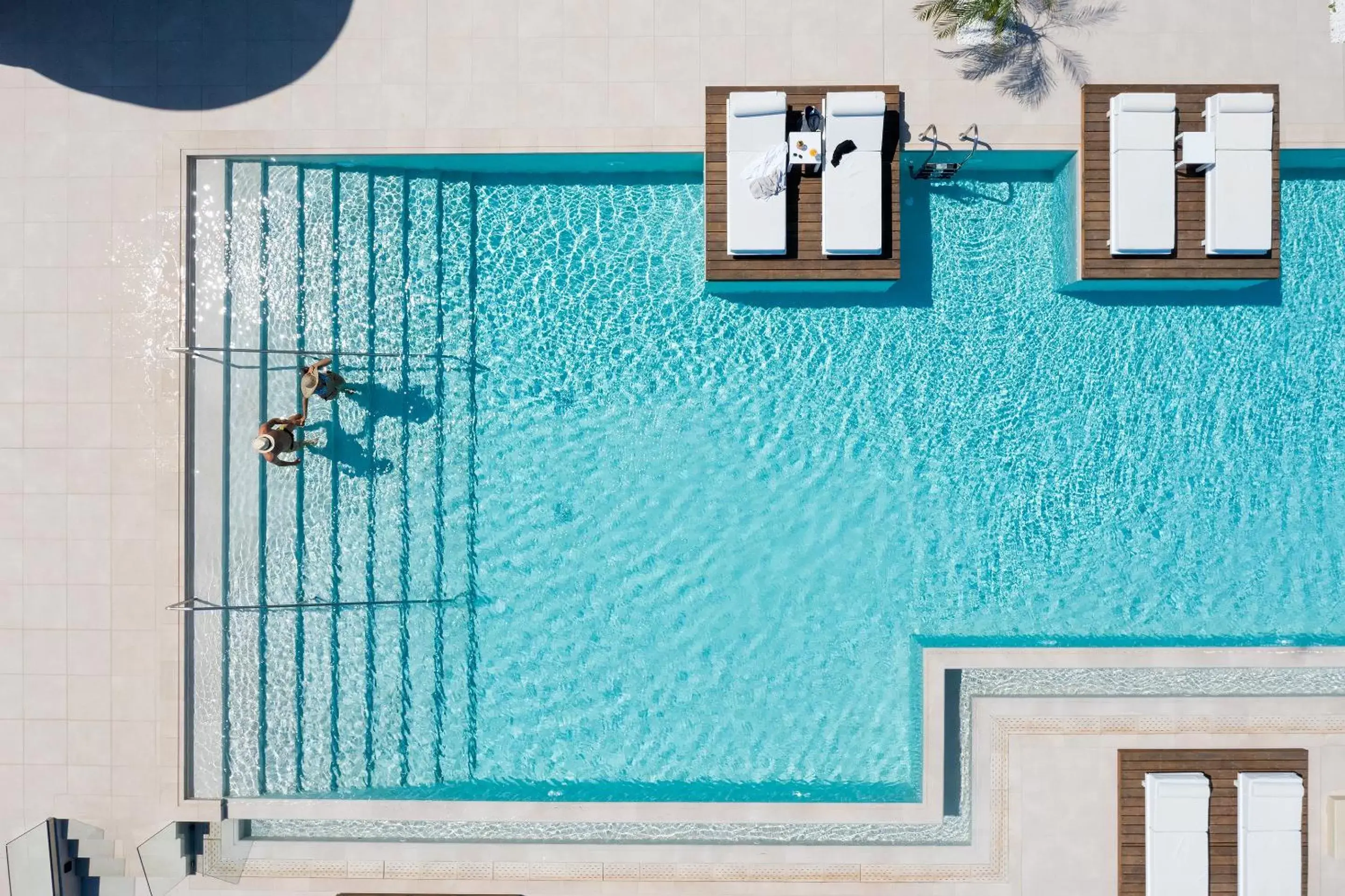 Swimming pool in Sun Beach Resort Swimming pool in Sun Beach Resort