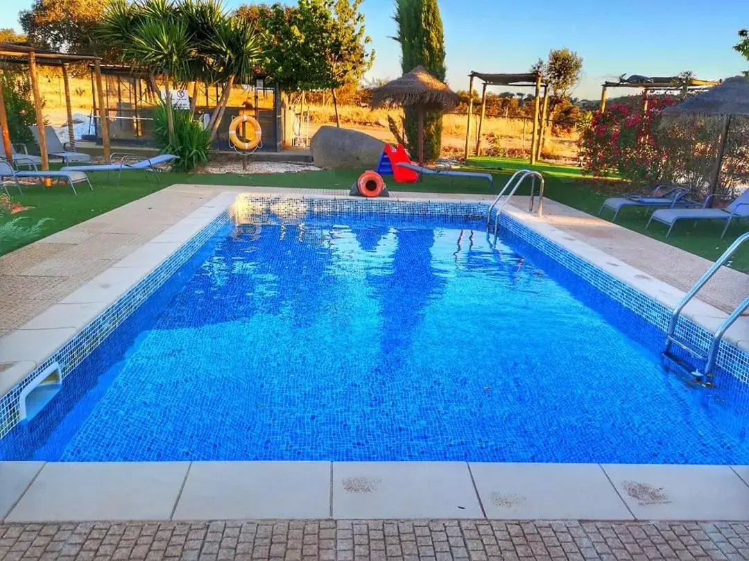 Swimming Pool in Monte Santa Catarina