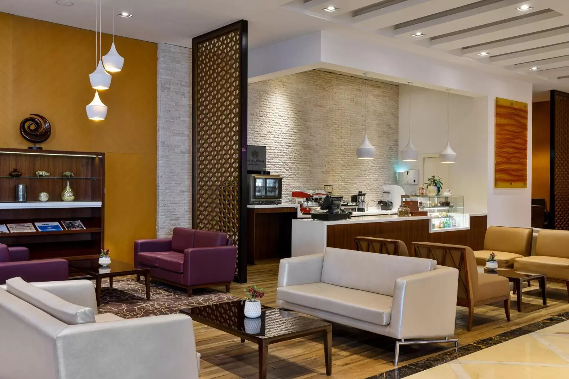 Restaurant/places to eat in La Suite Dubai Hotel & Apartments
