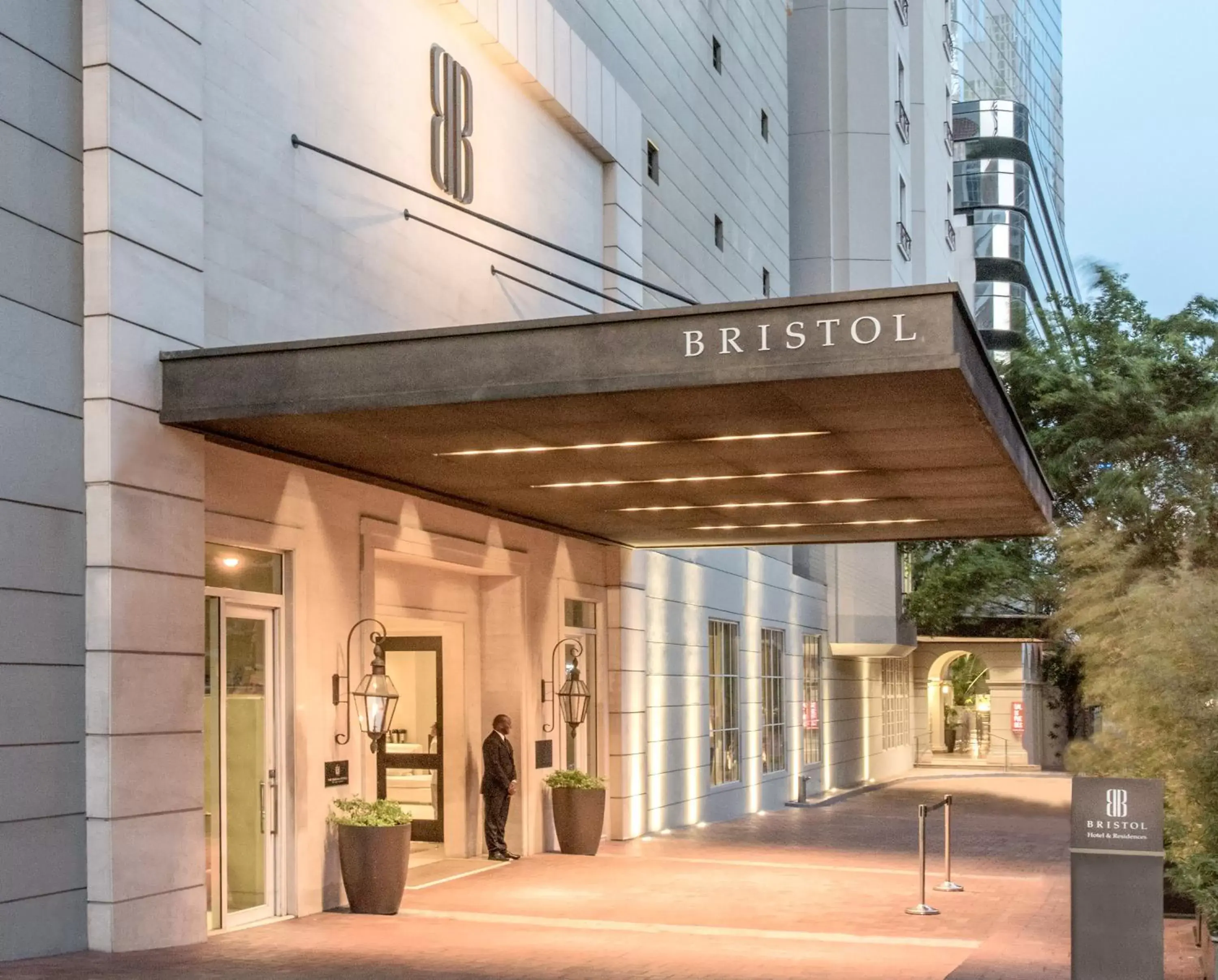 Facade/entrance in Bristol Panama, a Registry Collection Hotel