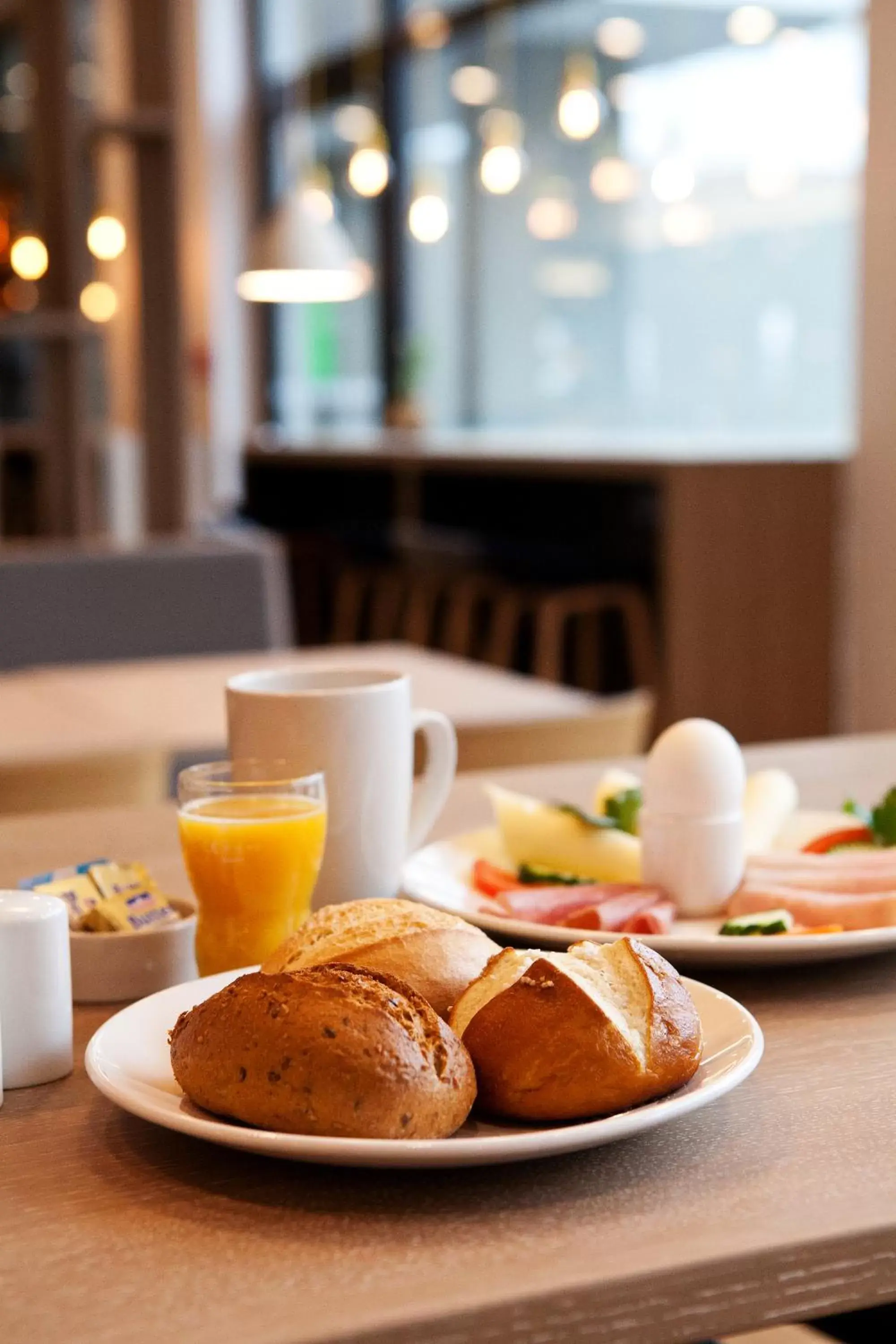 Food and drinks, Breakfast in Holiday Inn Express - Remscheid