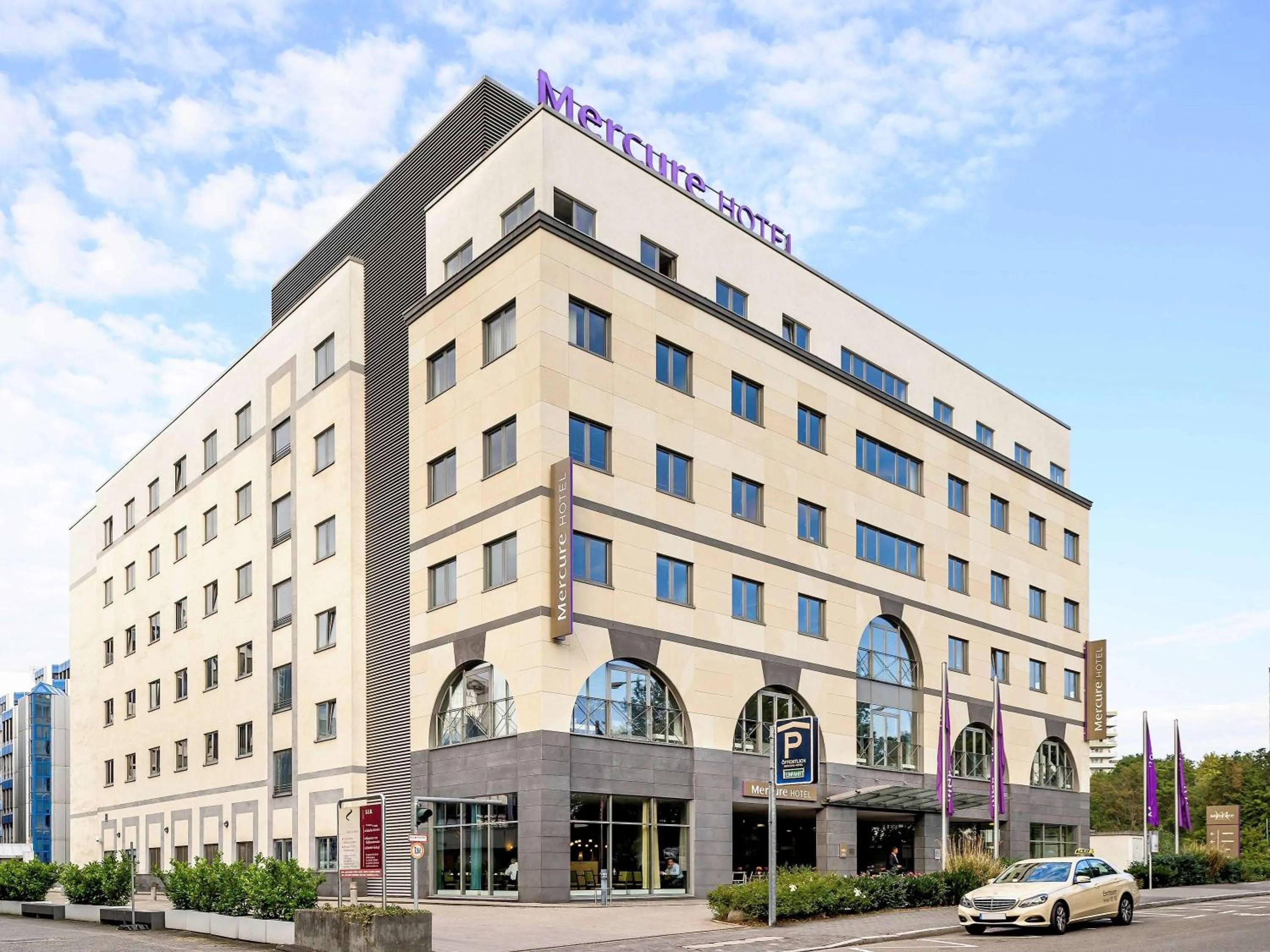 Property building in Mercure Hotel Frankfurt Eschborn Süd