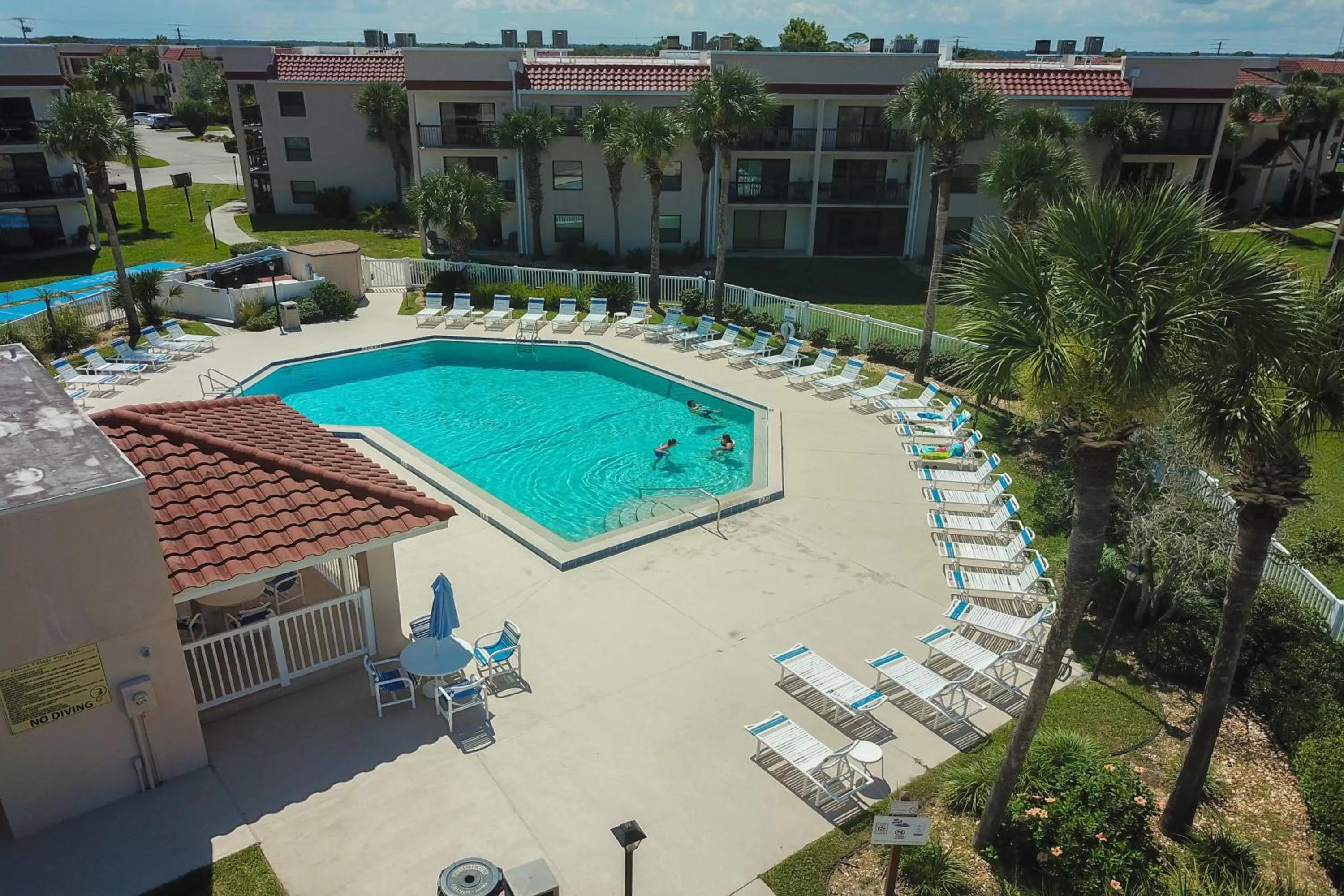 Pool View in Ocean Village L15