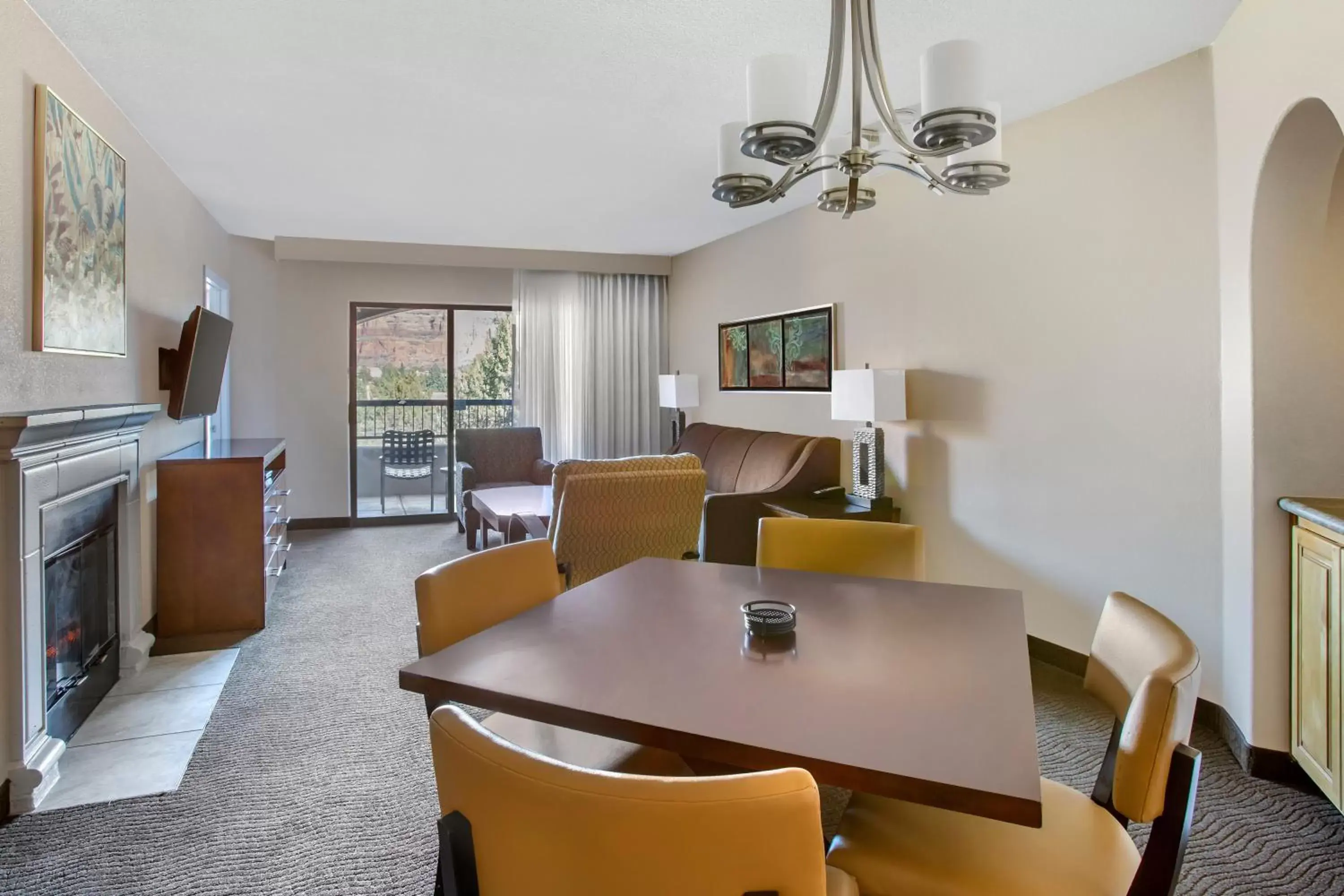 Dining Area in Hilton Vacation Club Ridge on Sedona