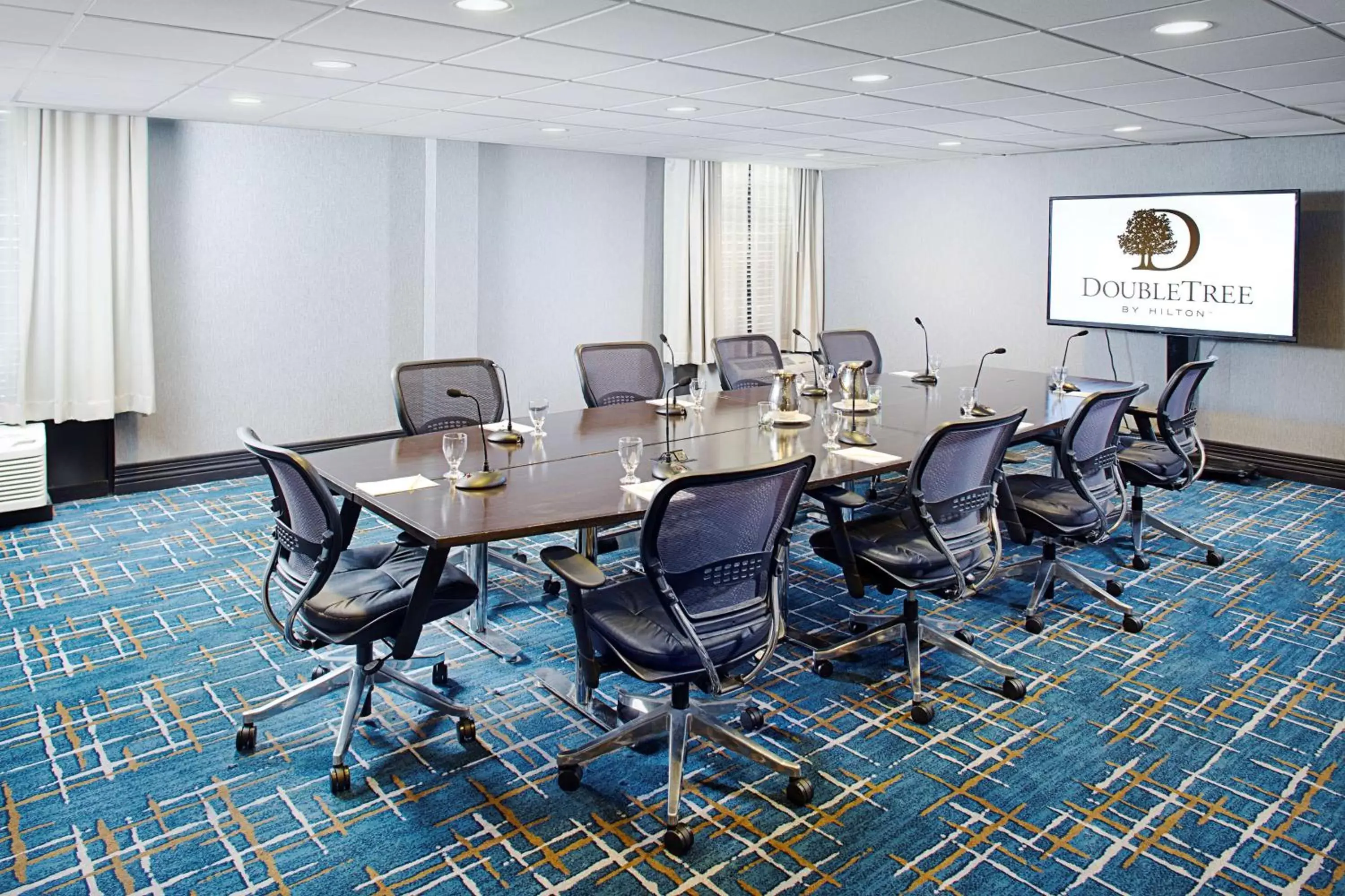 Meeting/conference room in DoubleTree by Hilton Baltimore - BWI Airport