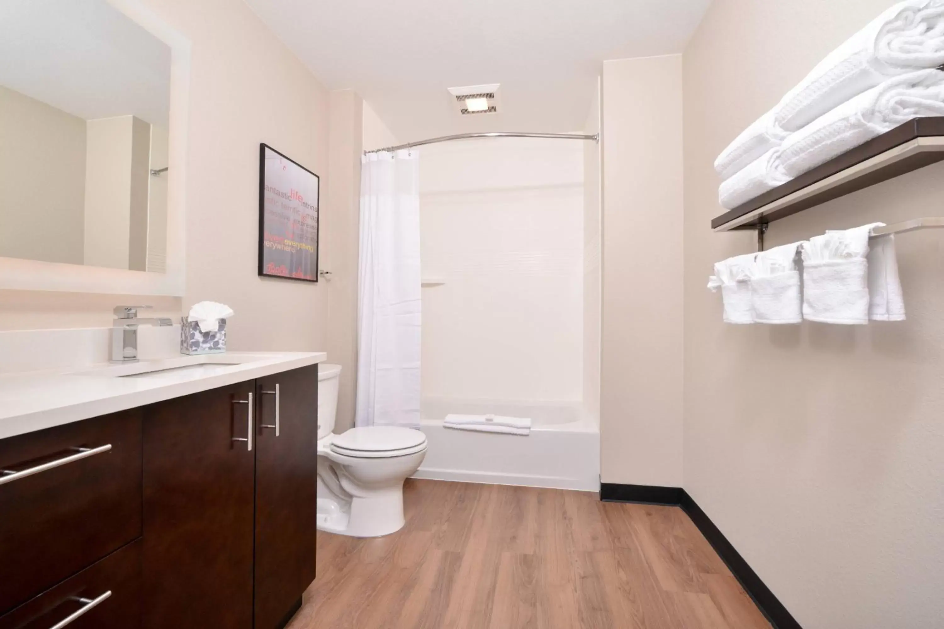 Bathroom in TownePlace Suites by Marriott Ontario Chino Hills