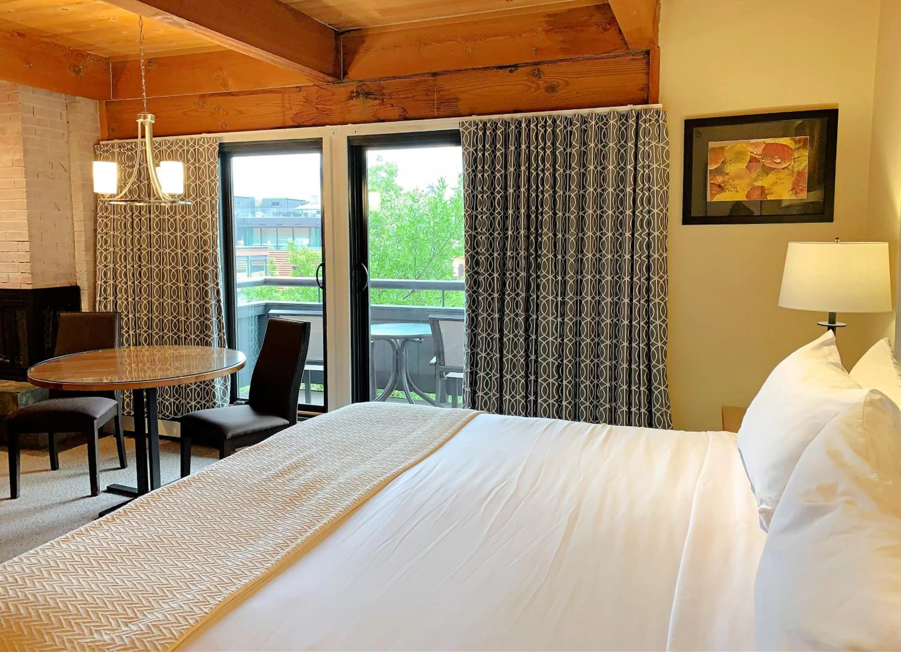 Bedroom, Bed in Aspen Square Condominium Hotel