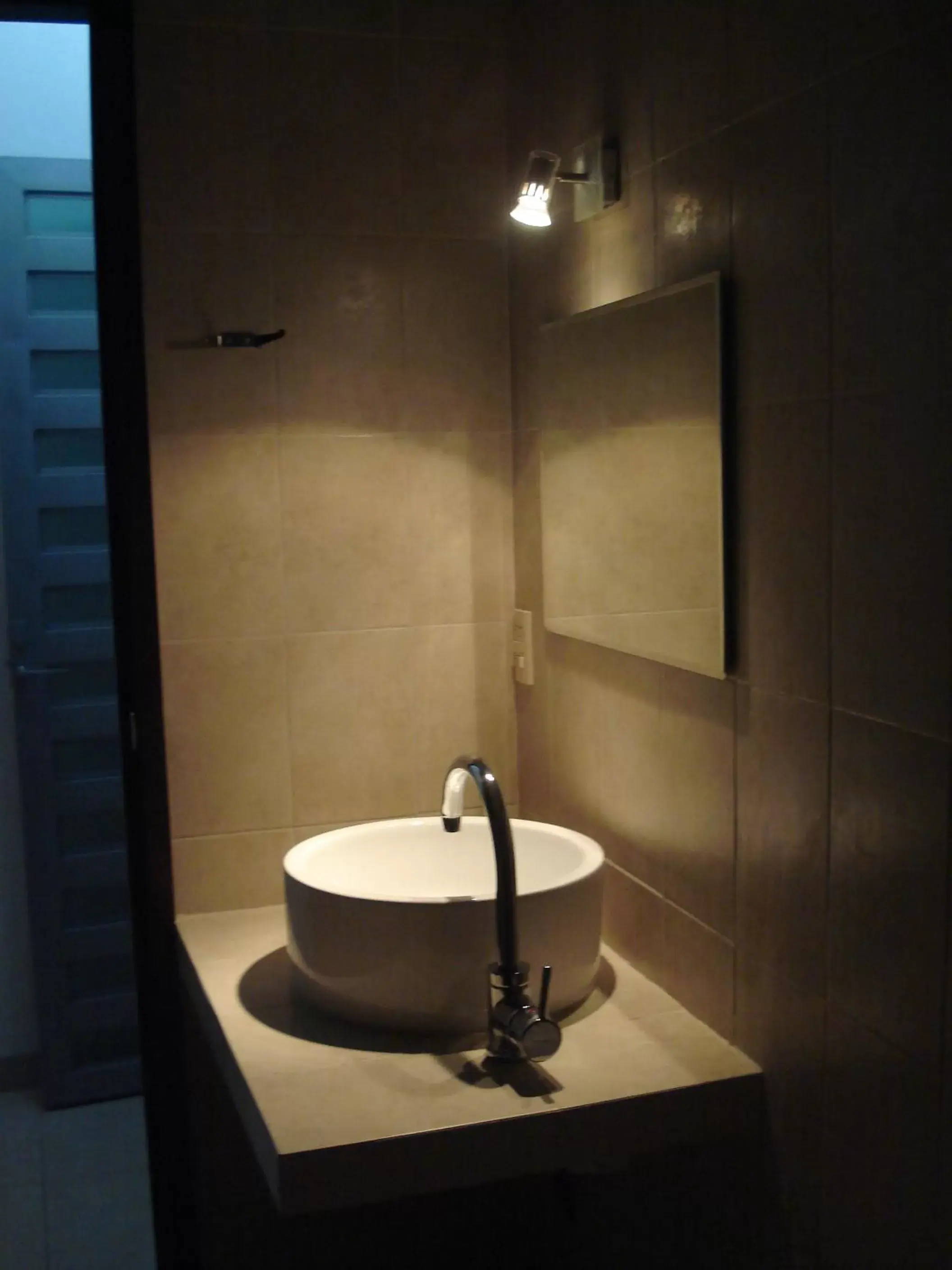 Bathroom in Hotel & Suites Mo Sak